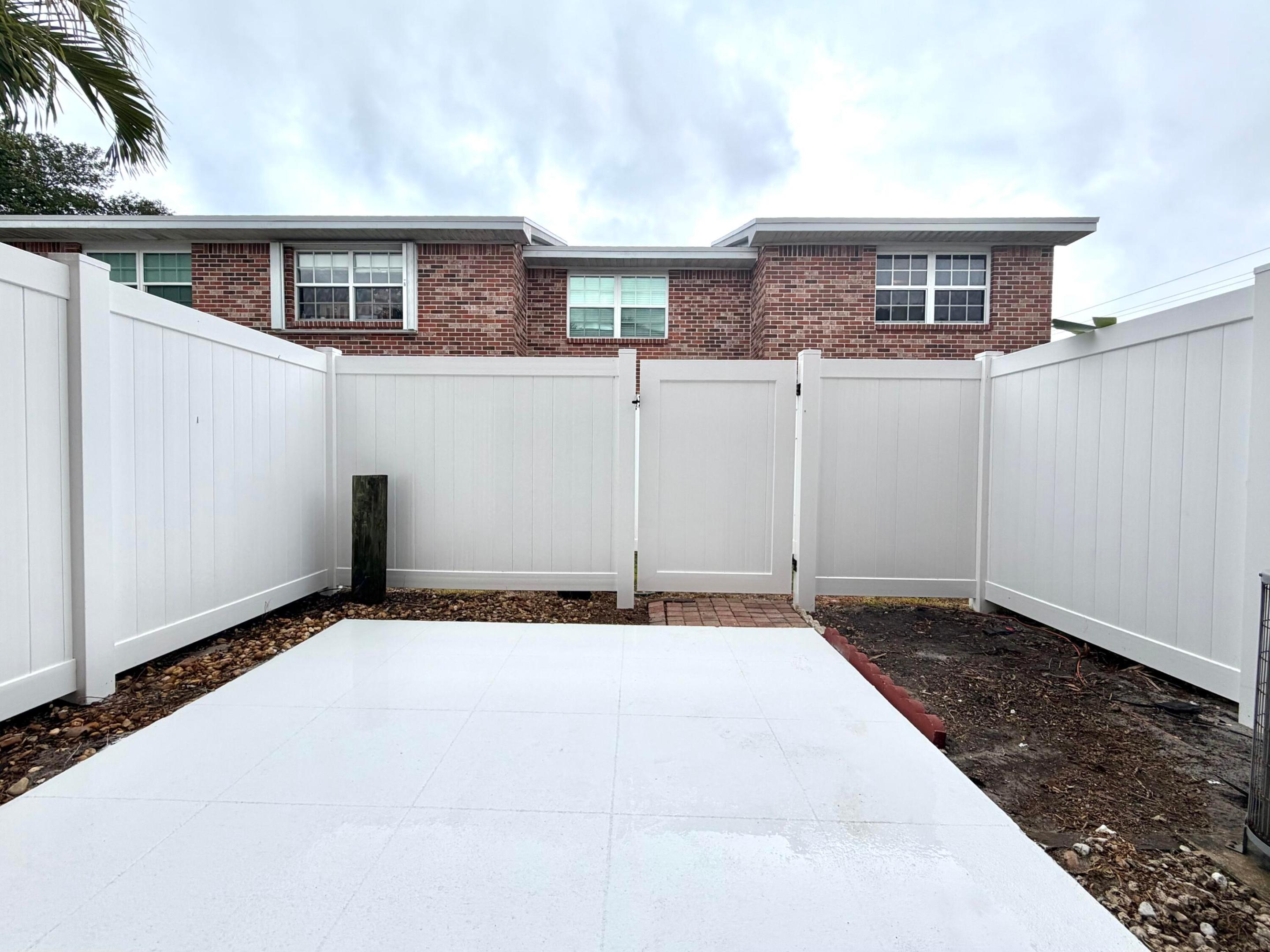 413 N Cypress, Jupiter FL 33469