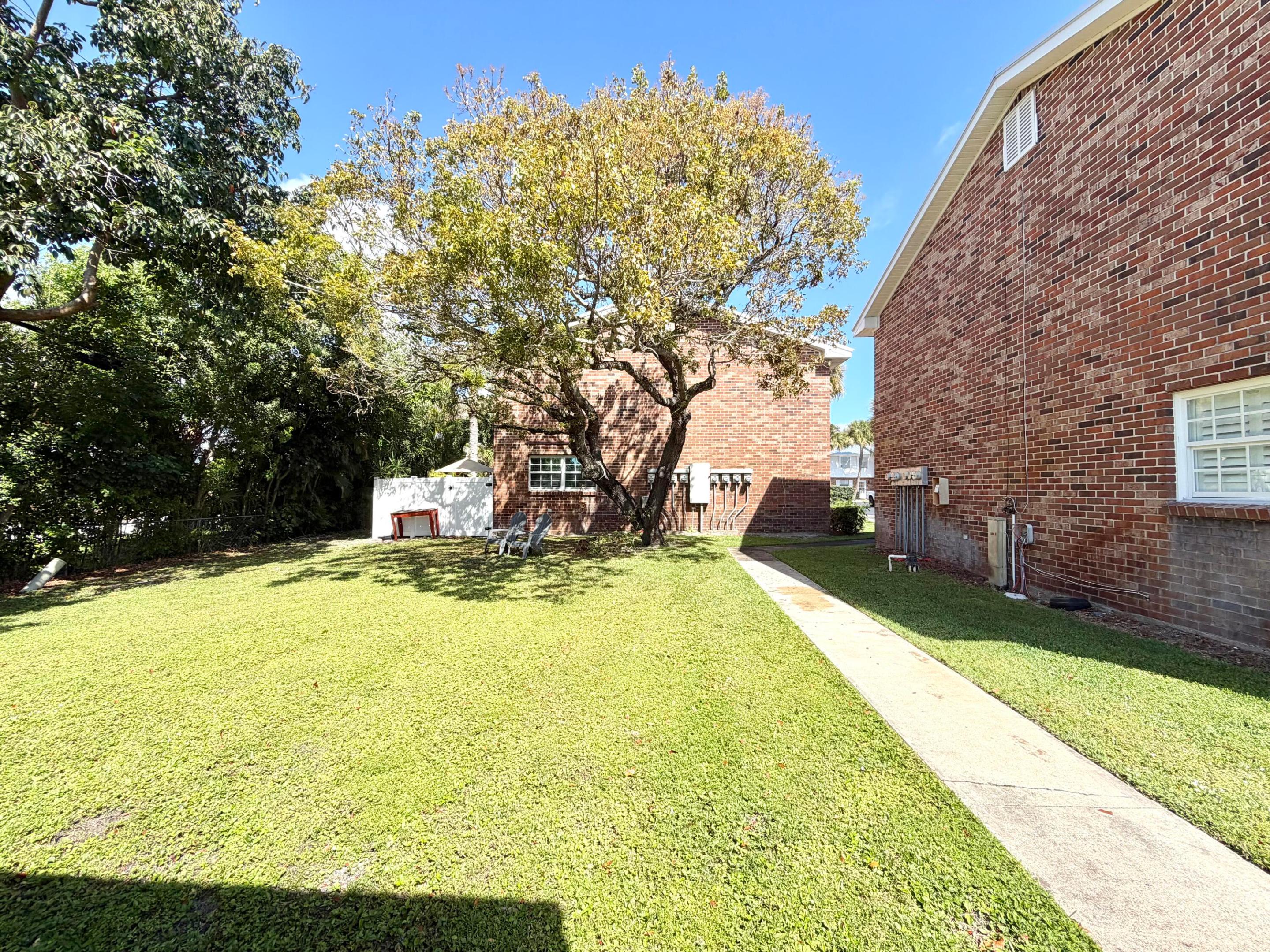 413 N Cypress, Jupiter FL 33469