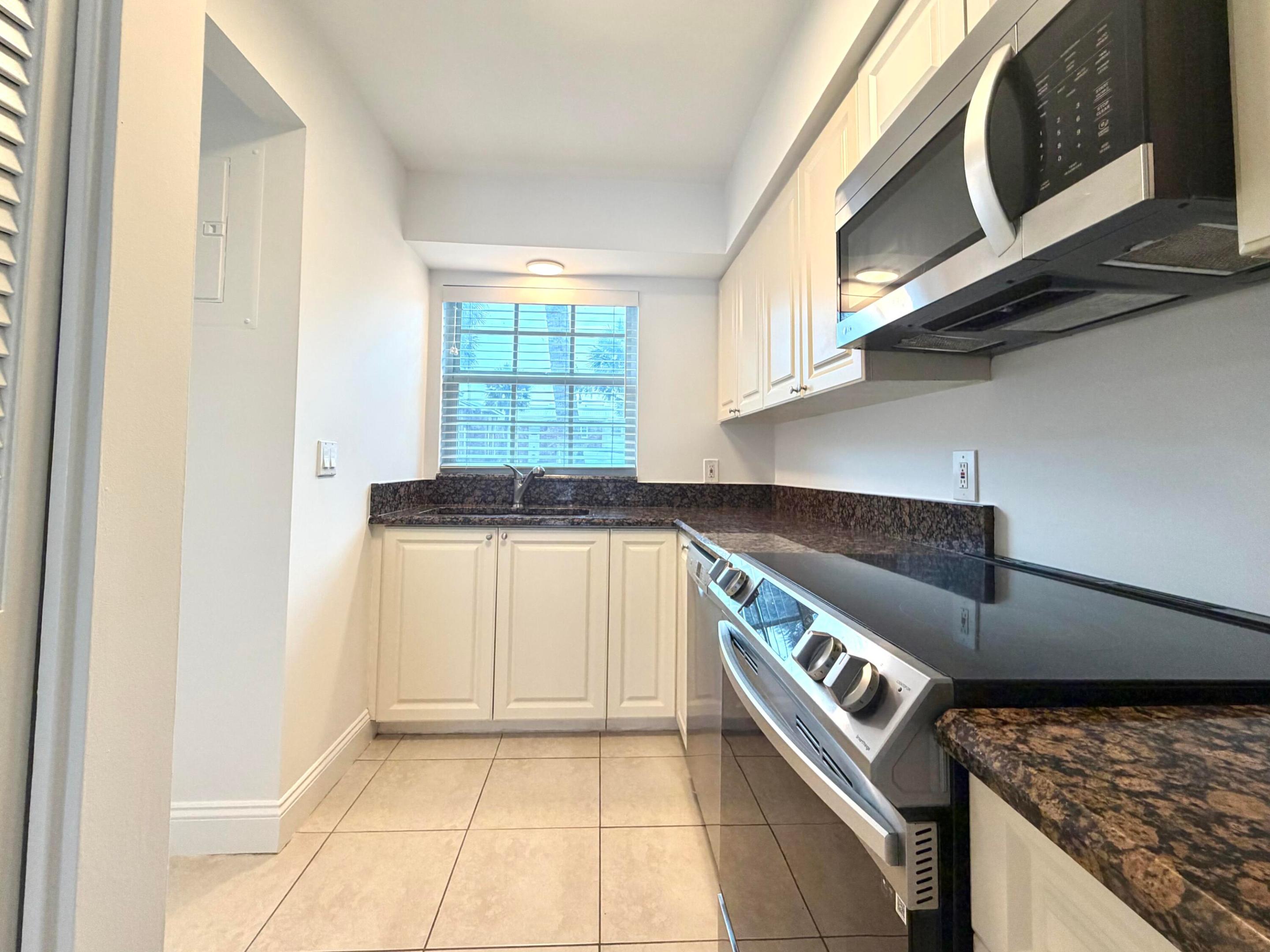 413 N Cypress, Jupiter FL 33469