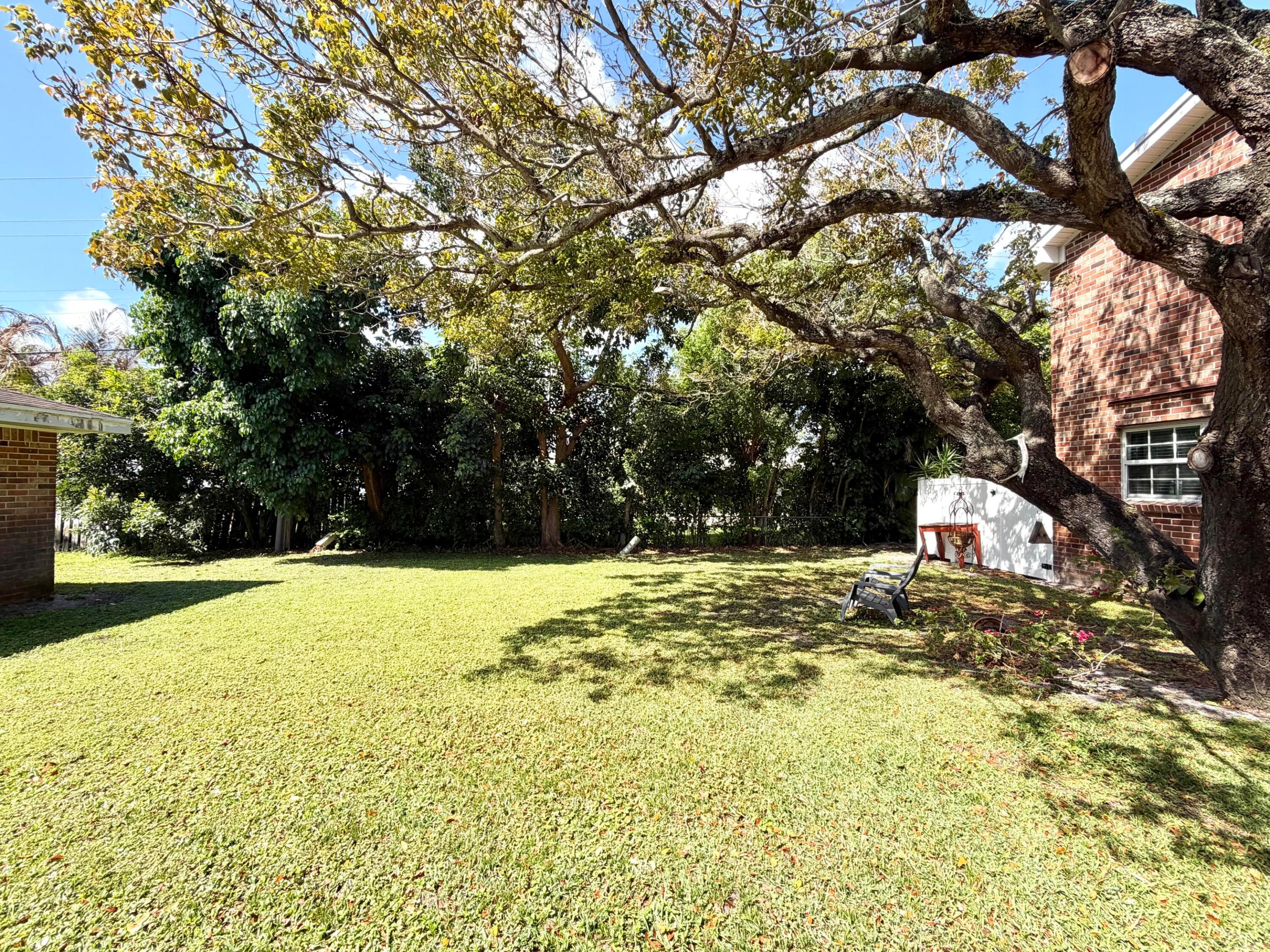 413 N Cypress, Jupiter FL 33469