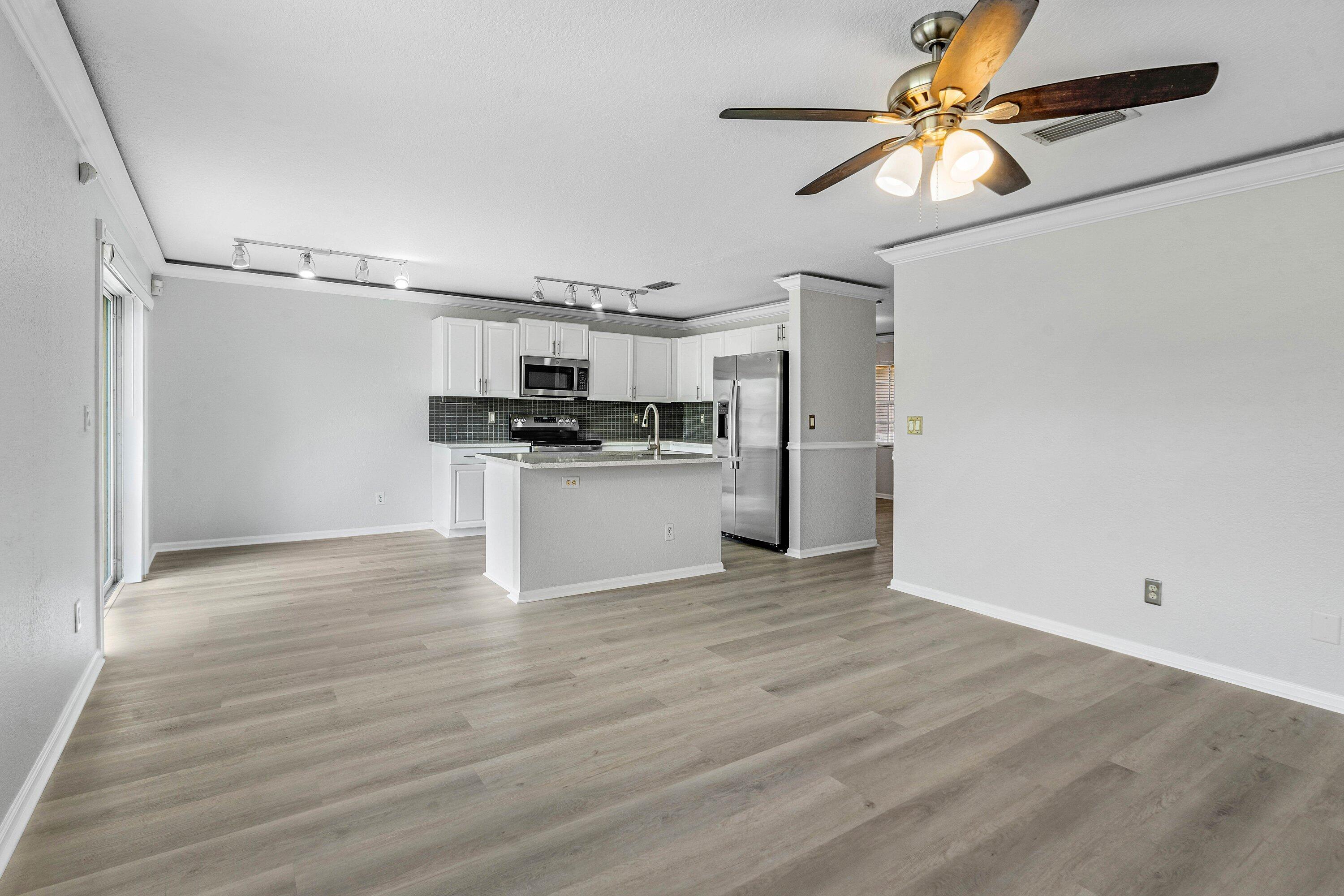 3260 Commodore, West Palm Beach FL 33411