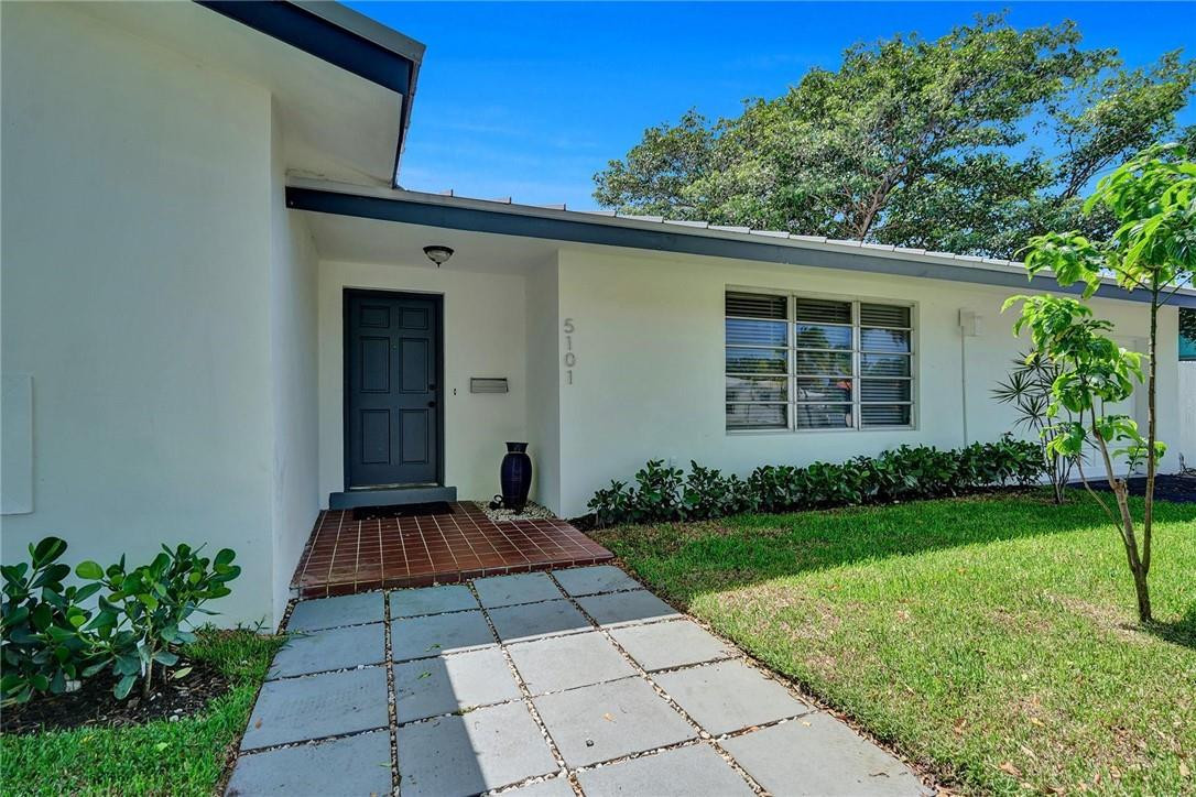 5101 NE 27th, Lighthouse Point FL 33064