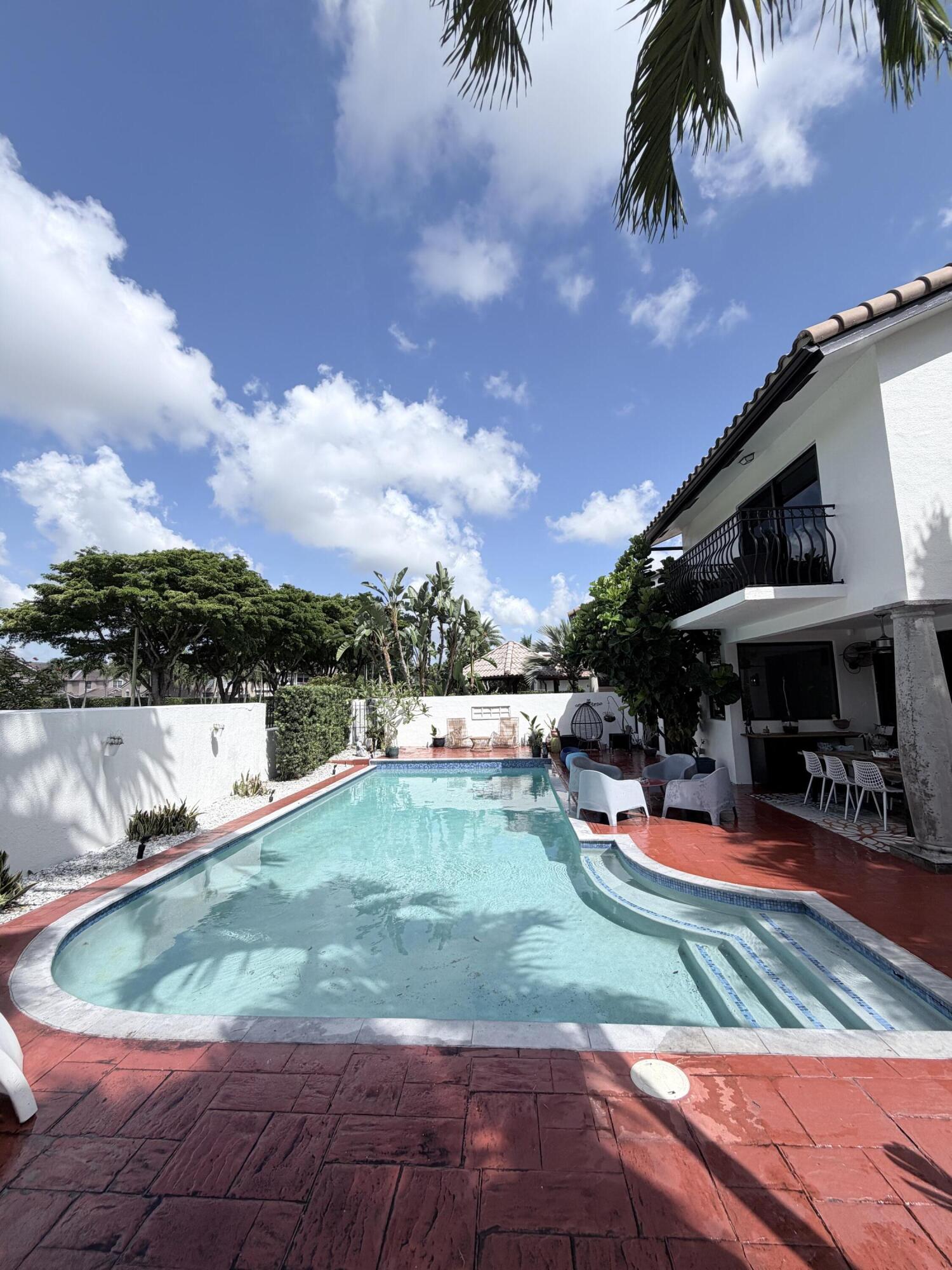 6532 Via Rosa, Boca Raton FL 33433