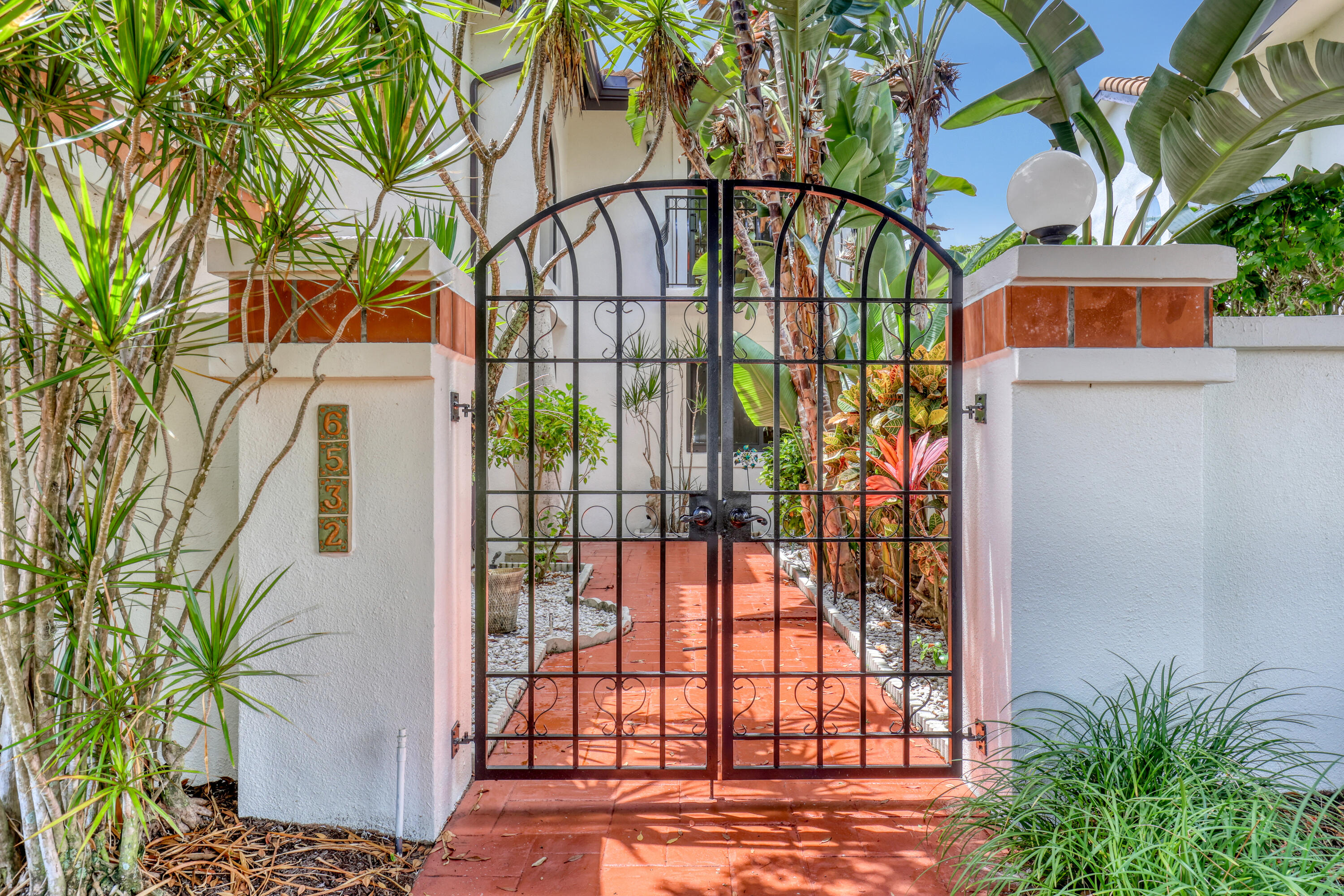 6532 Via Rosa, Boca Raton FL 33433