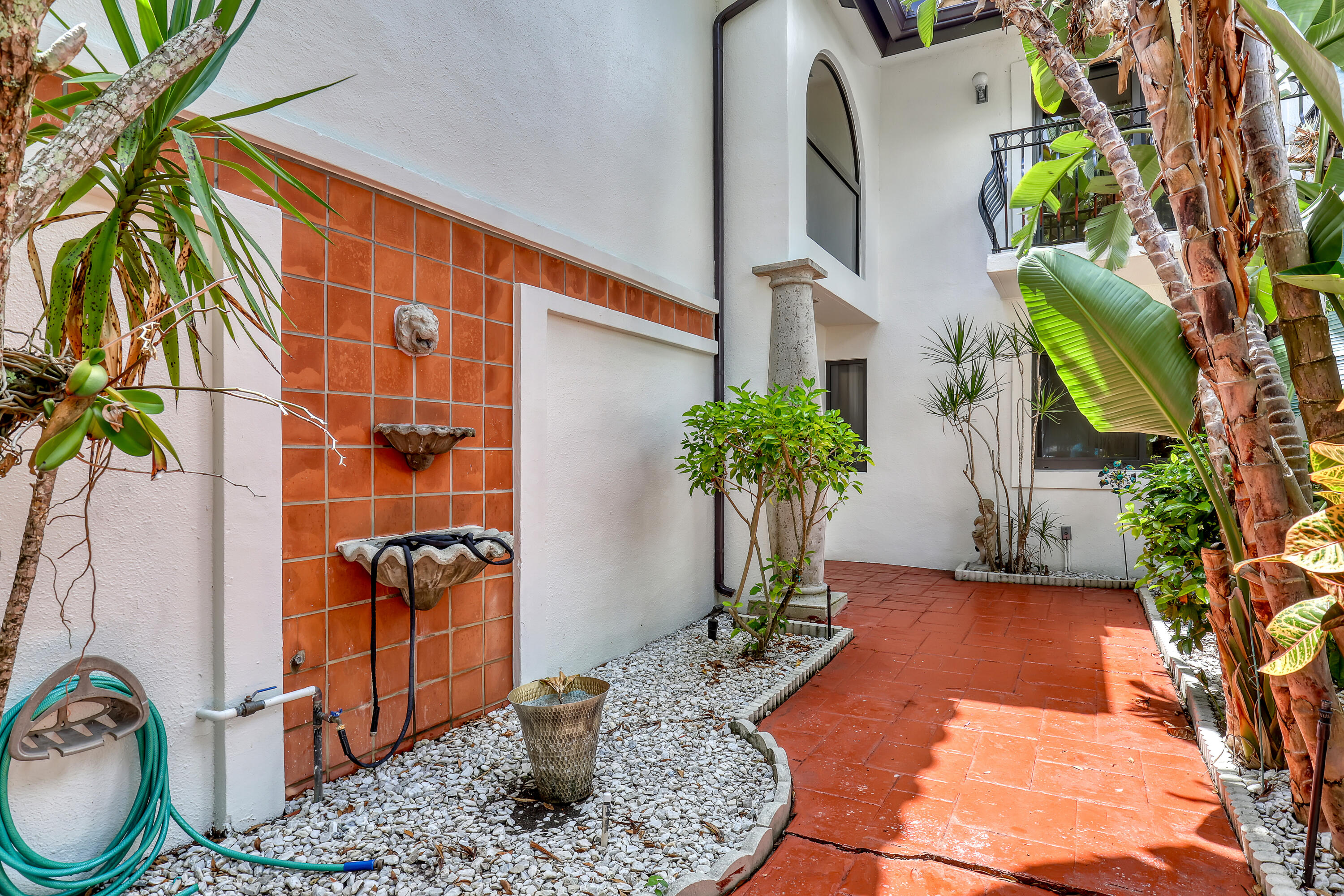 6532 Via Rosa, Boca Raton FL 33433