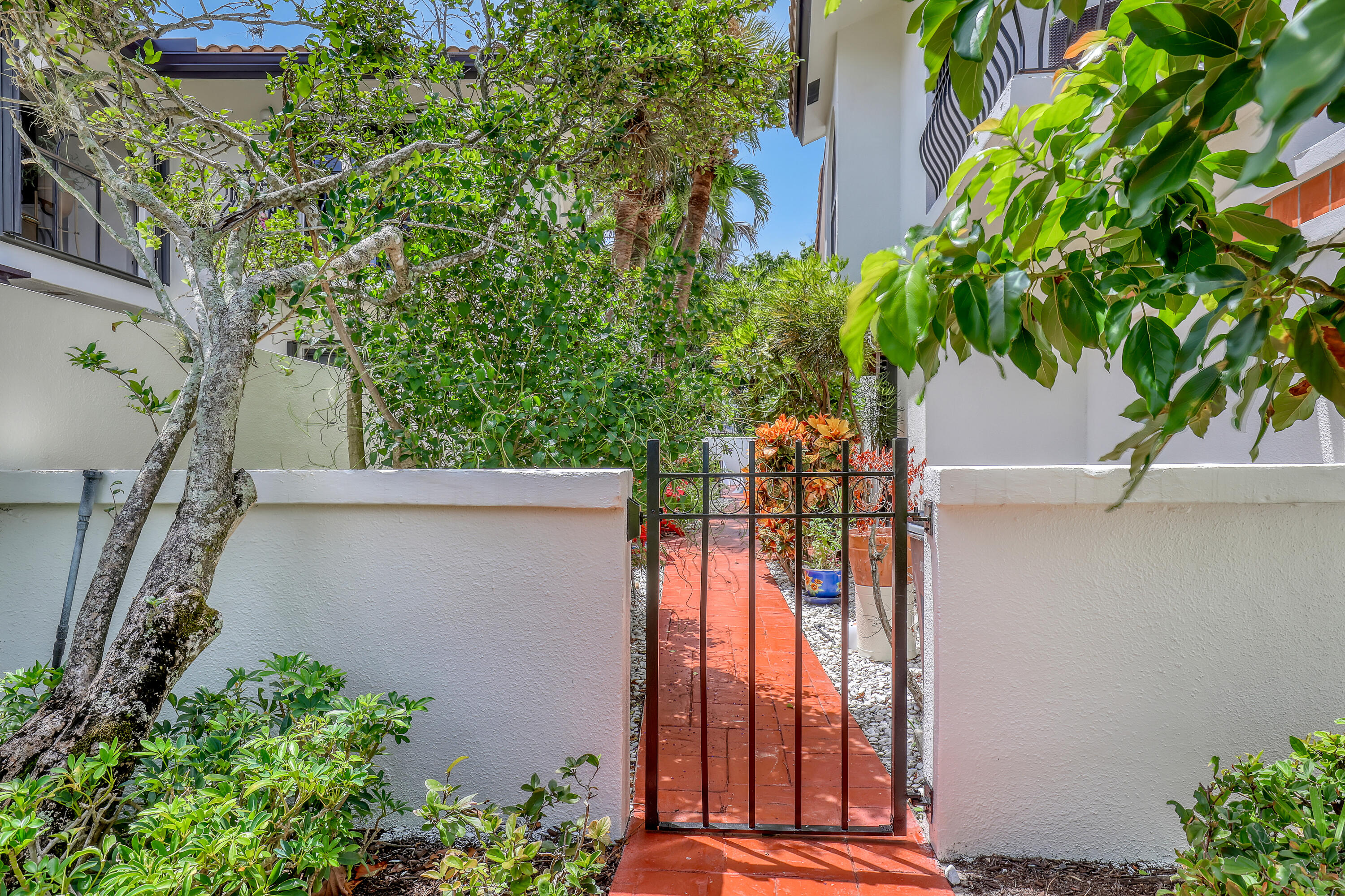6532 Via Rosa, Boca Raton FL 33433