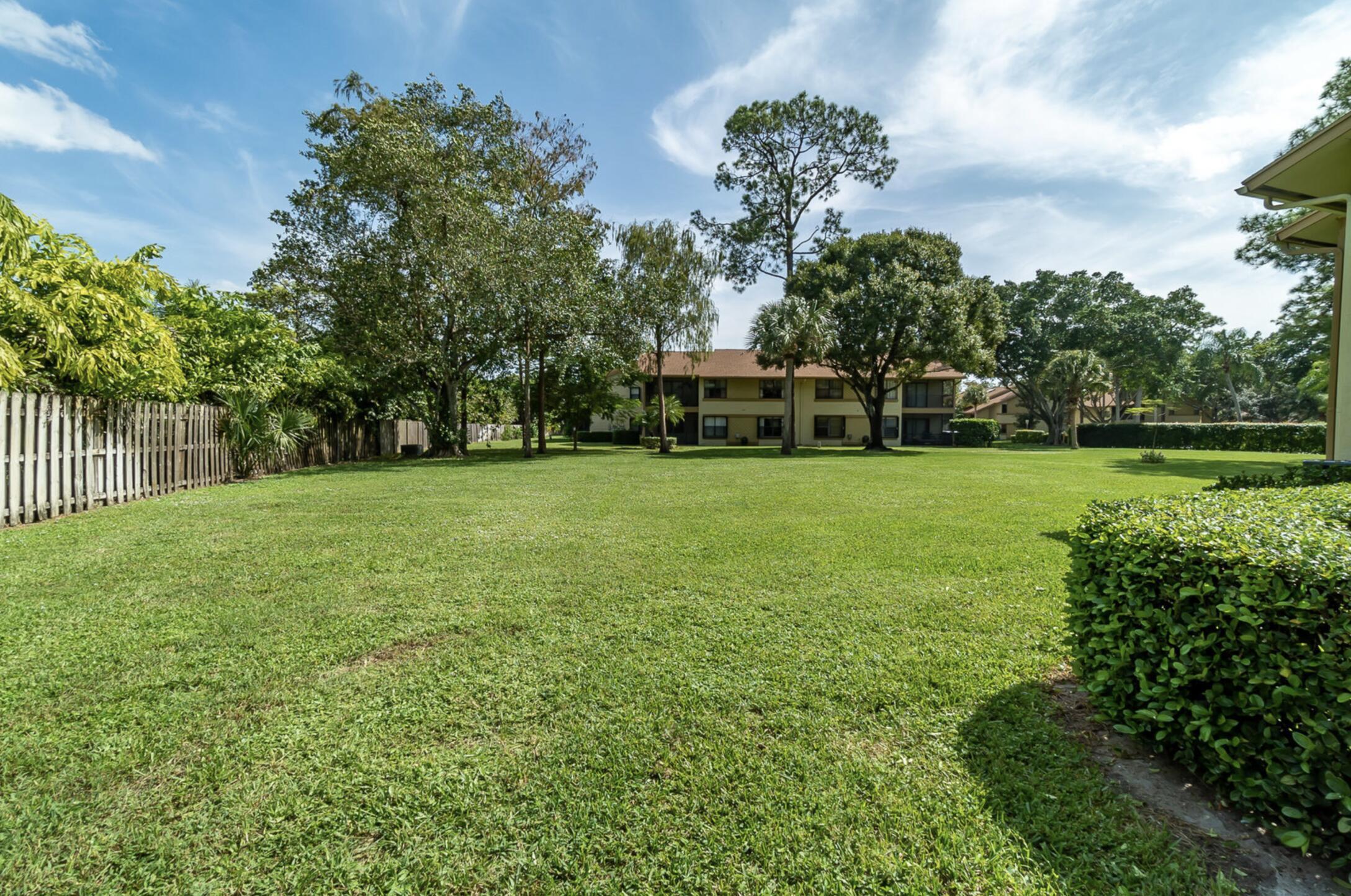 13017 Northshire #5, Wellington FL 33414