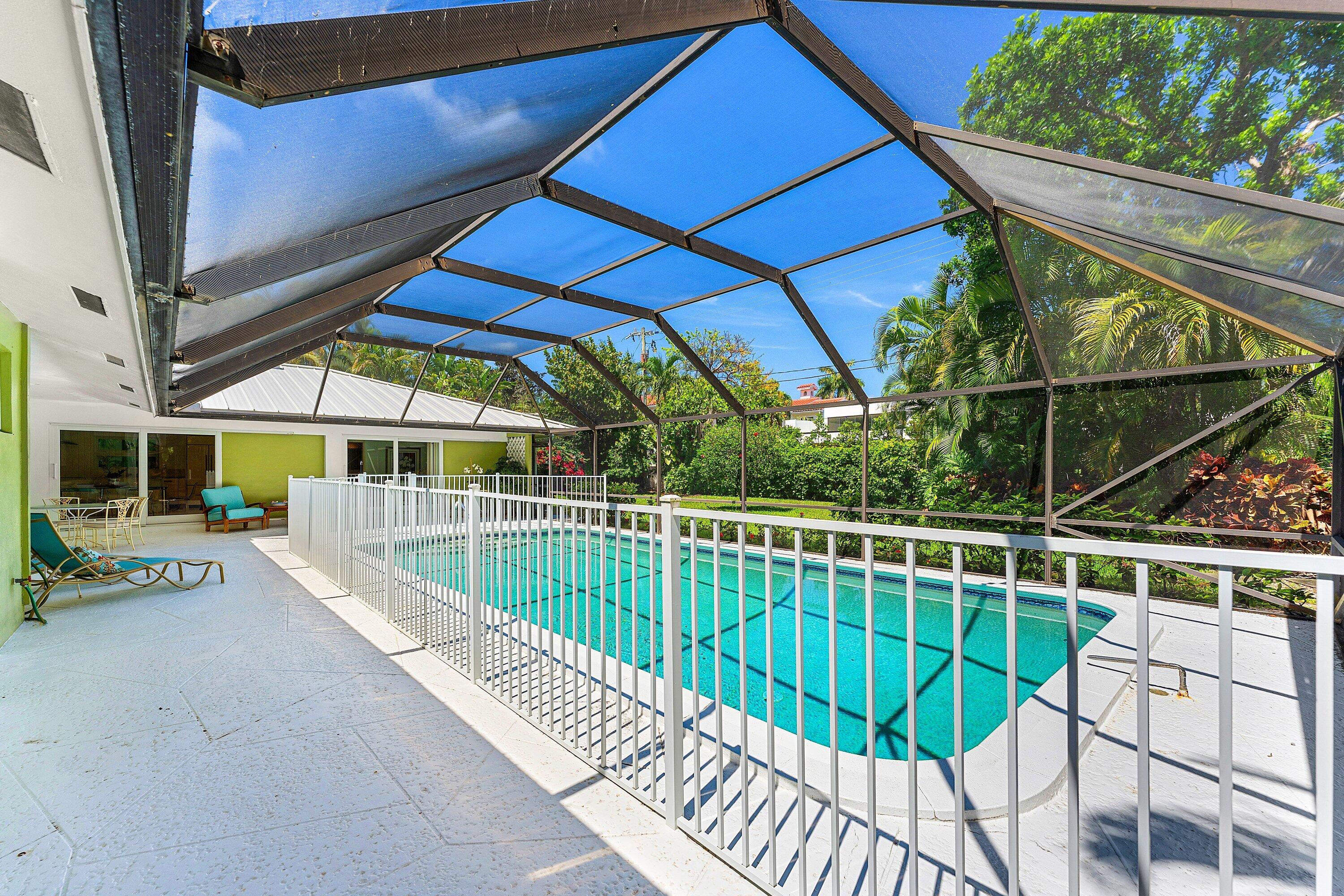 1350 Spanish River, Boca Raton FL 33432