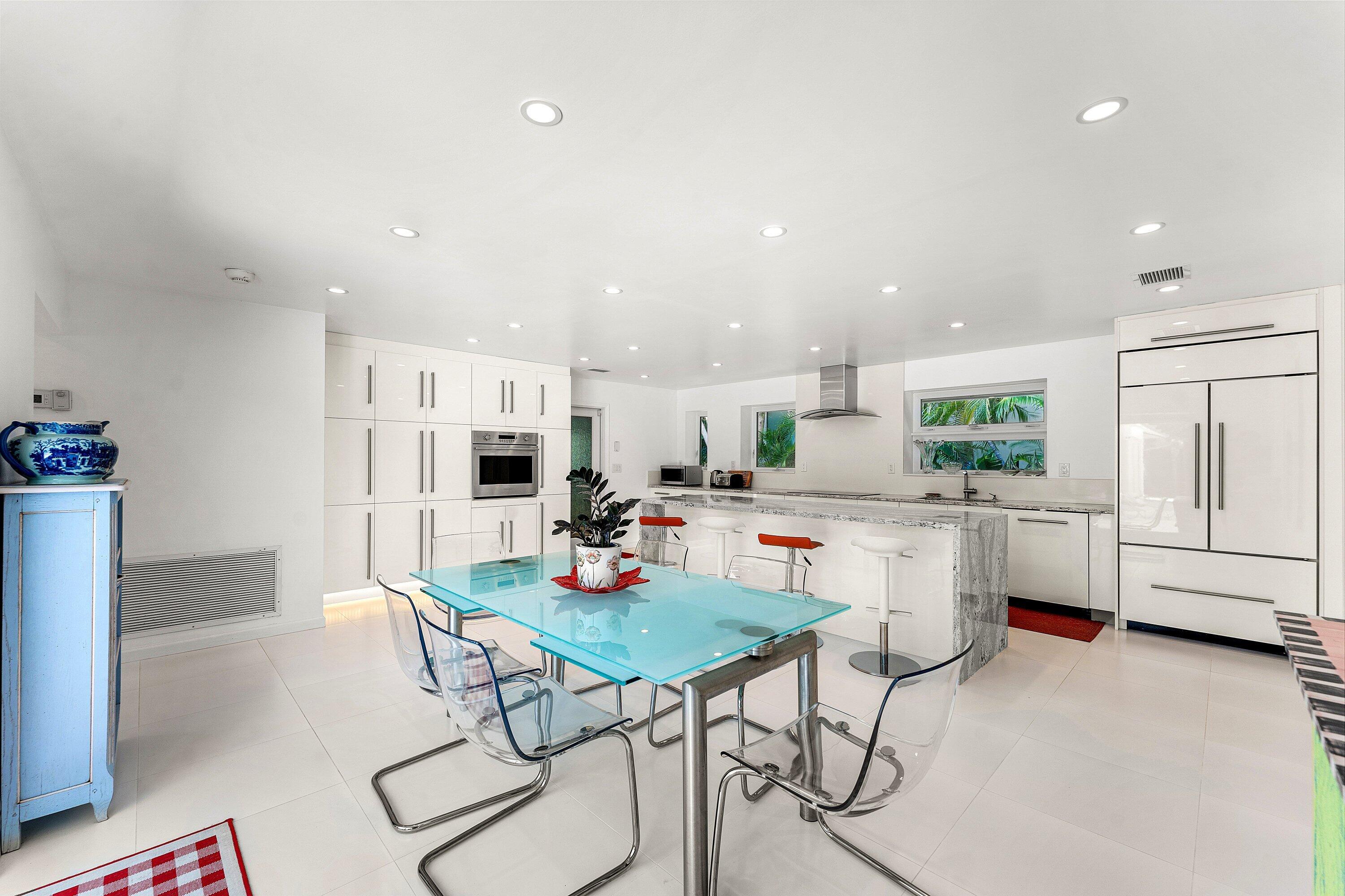 1350 Spanish River, Boca Raton FL 33432
