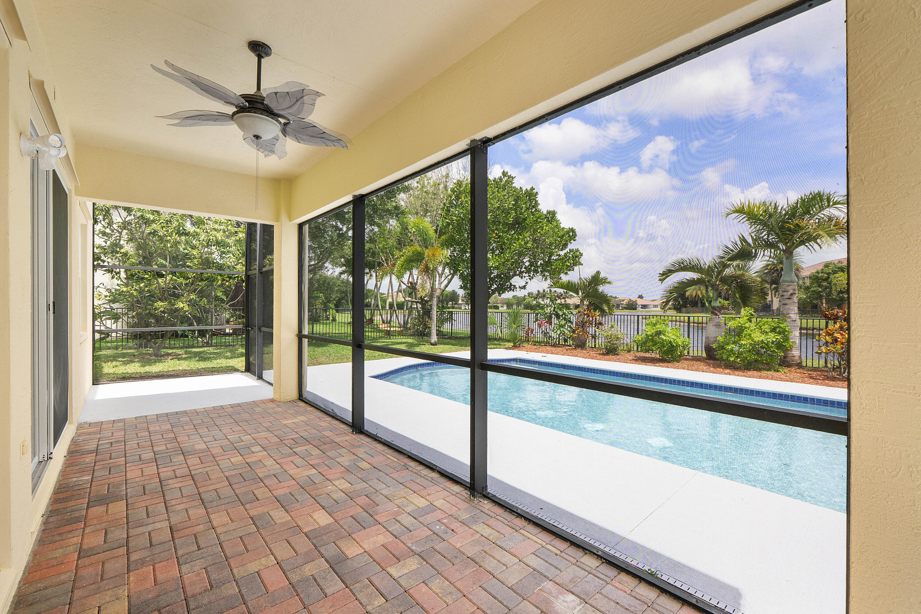 2392 Bellarosa, Royal Palm Beach FL 33411