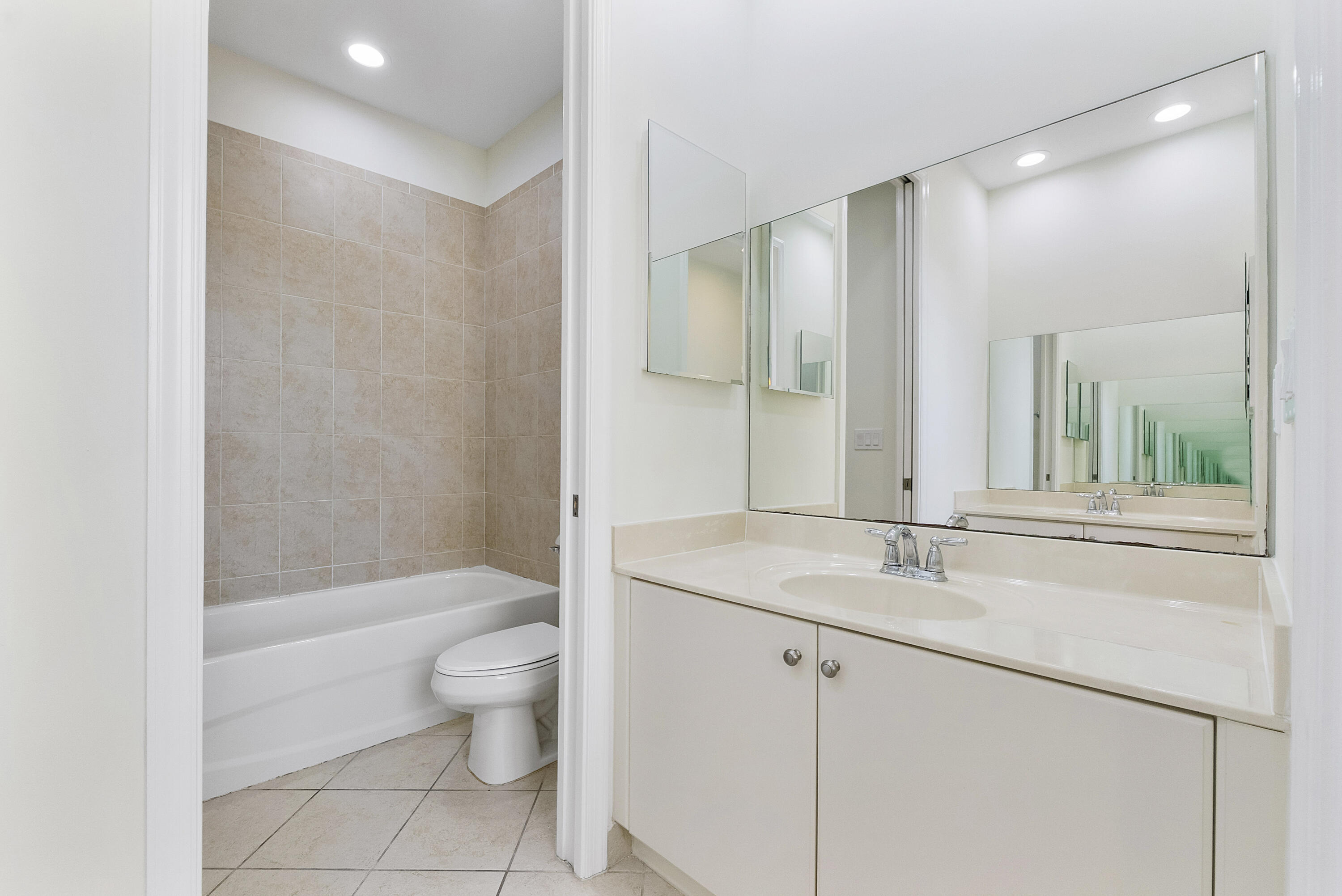 2392 Bellarosa, Royal Palm Beach FL 33411