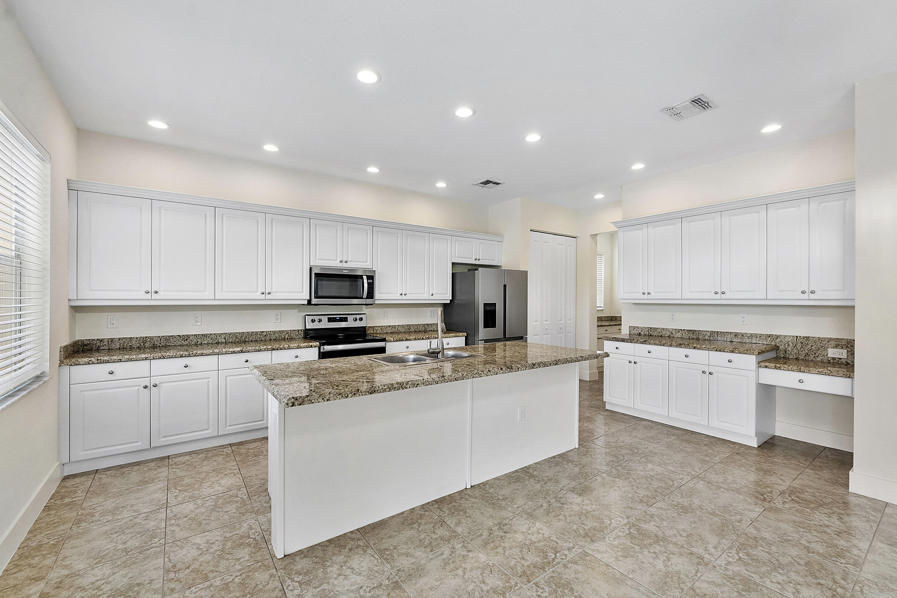 2392 Bellarosa, Royal Palm Beach FL 33411