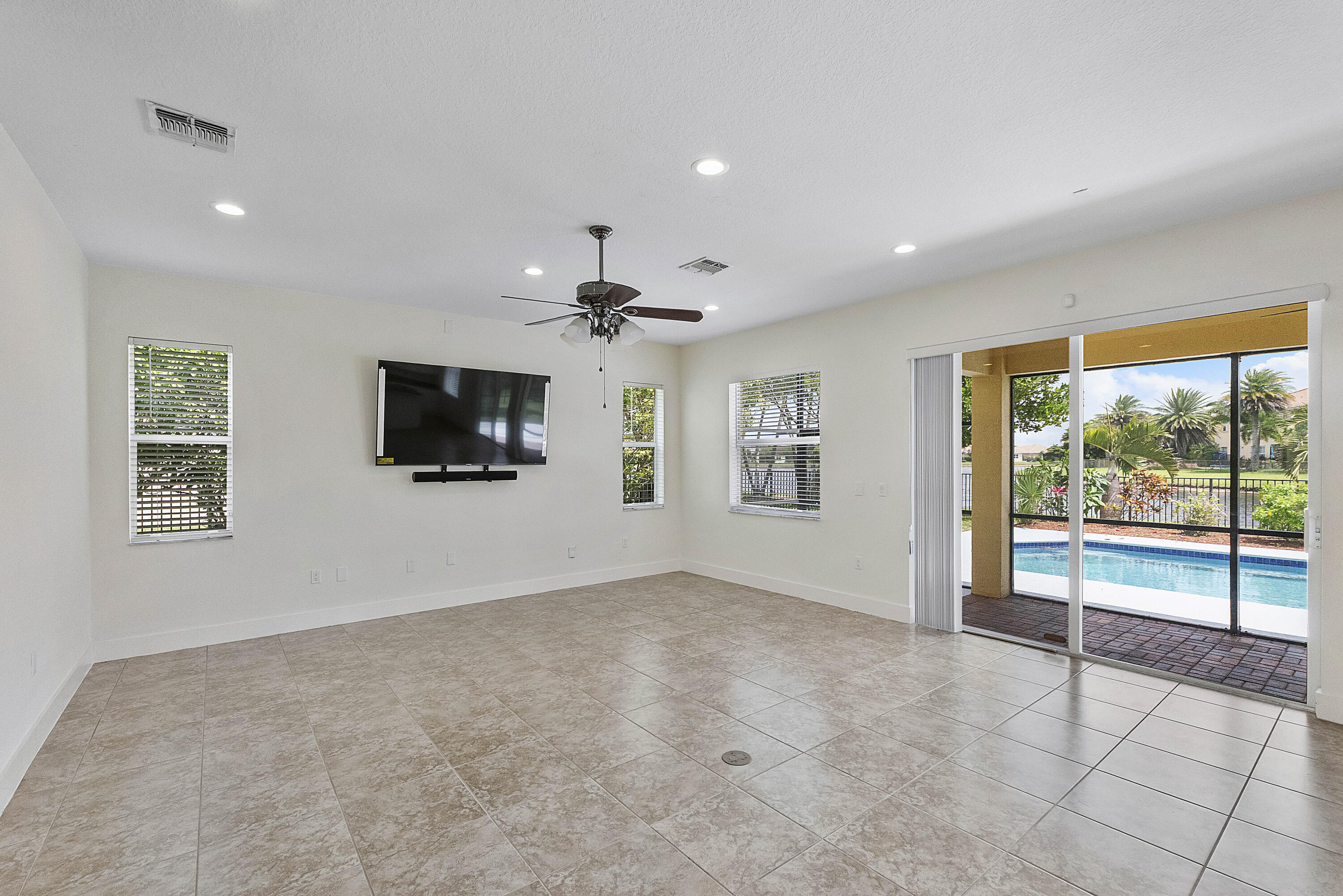 2392 Bellarosa, Royal Palm Beach FL 33411