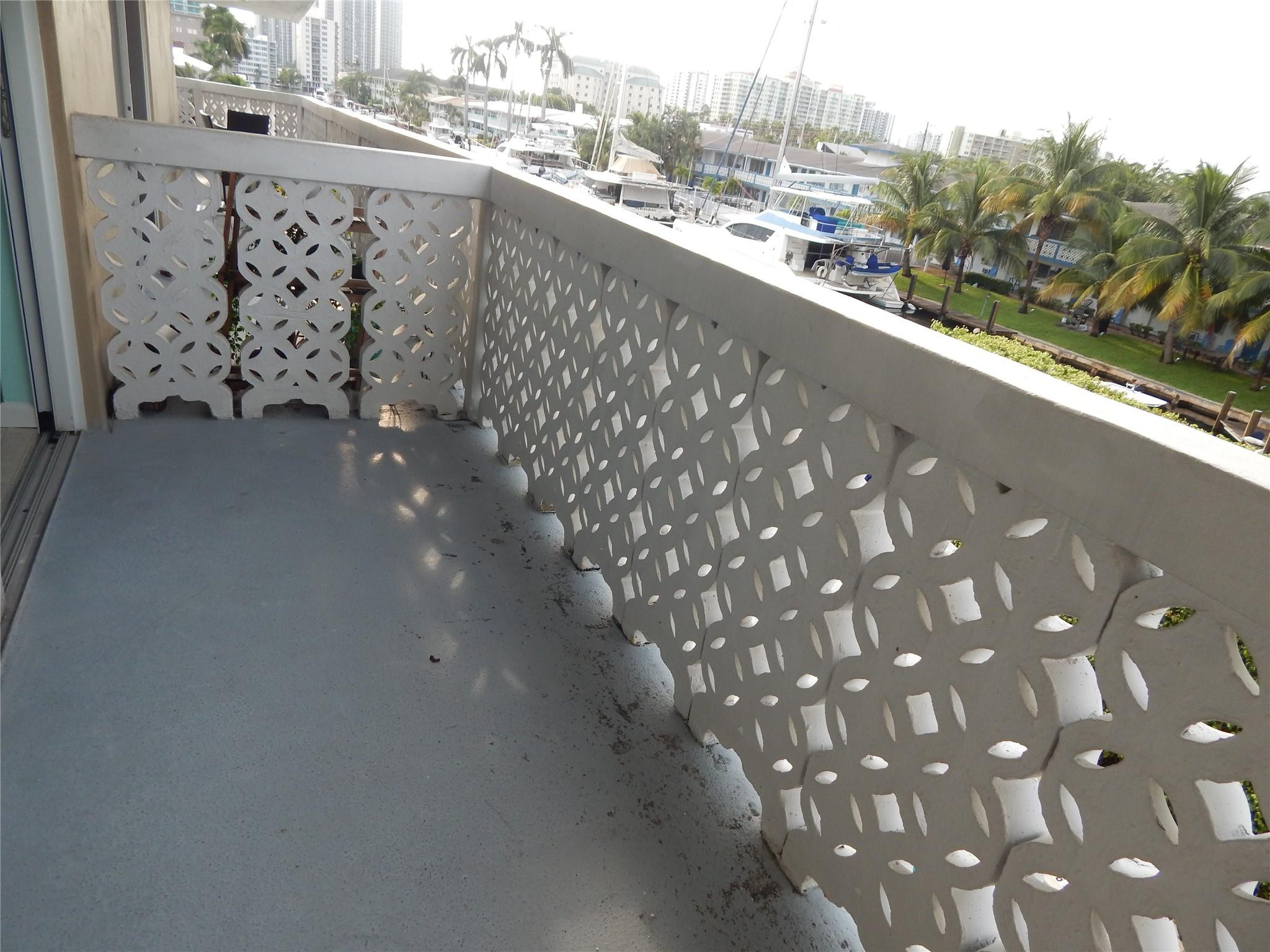 3220 Bayview #314, Fort Lauderdale FL 33306