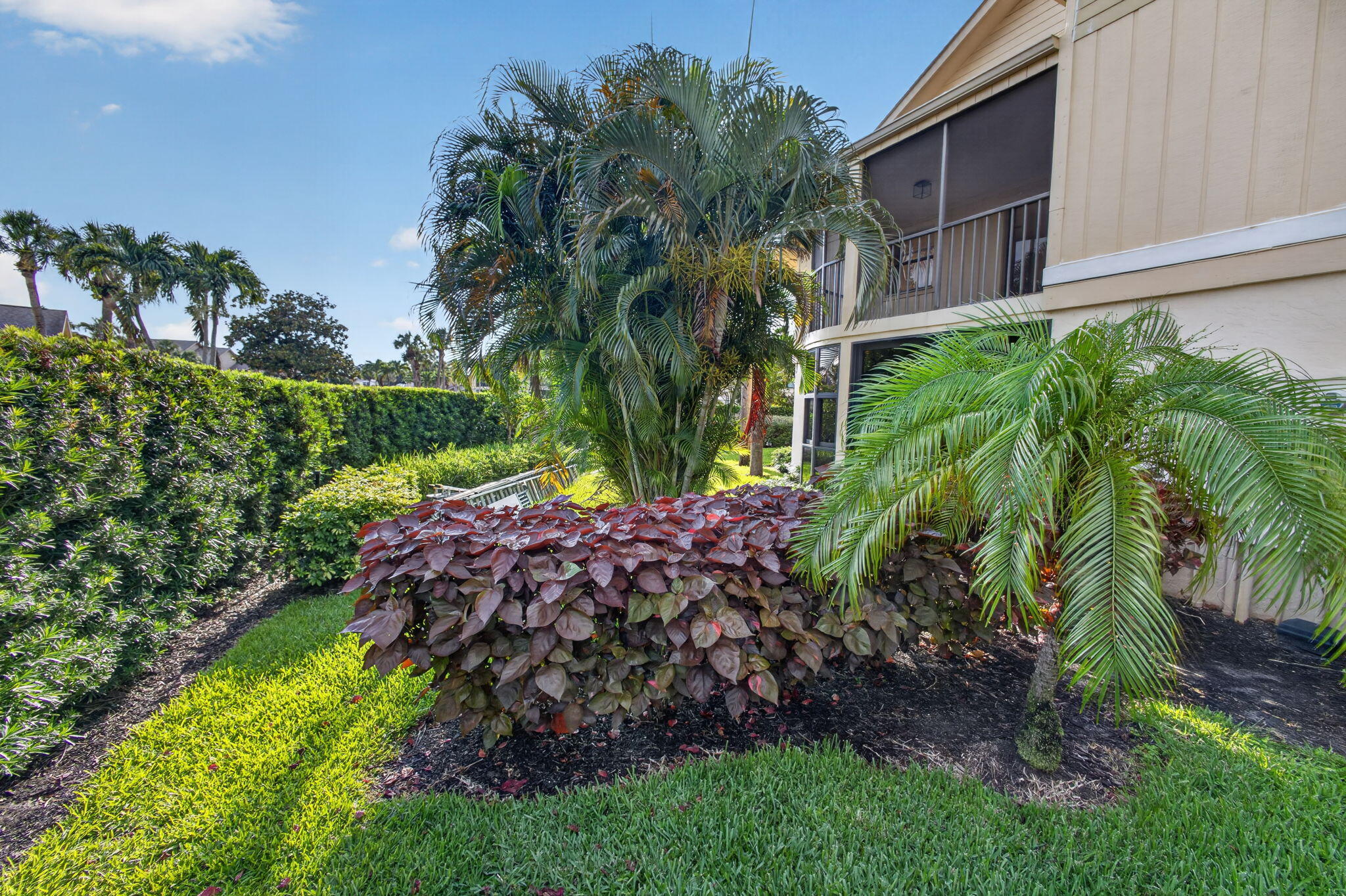 17137 Waterbend #204, Jupiter FL 33477