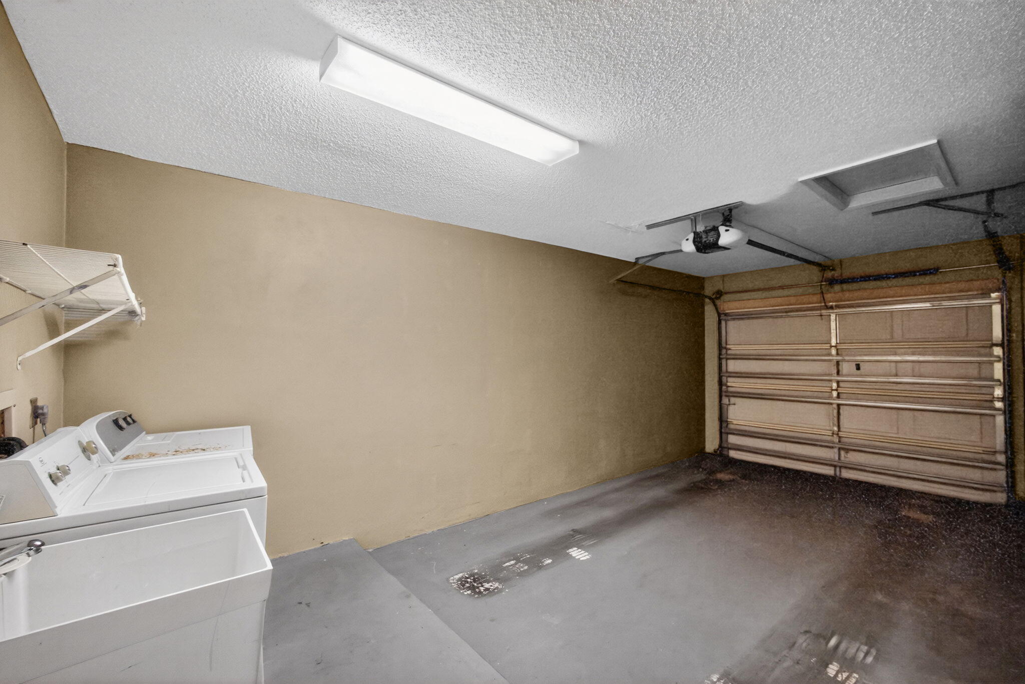 17137 Waterbend #204, Jupiter FL 33477