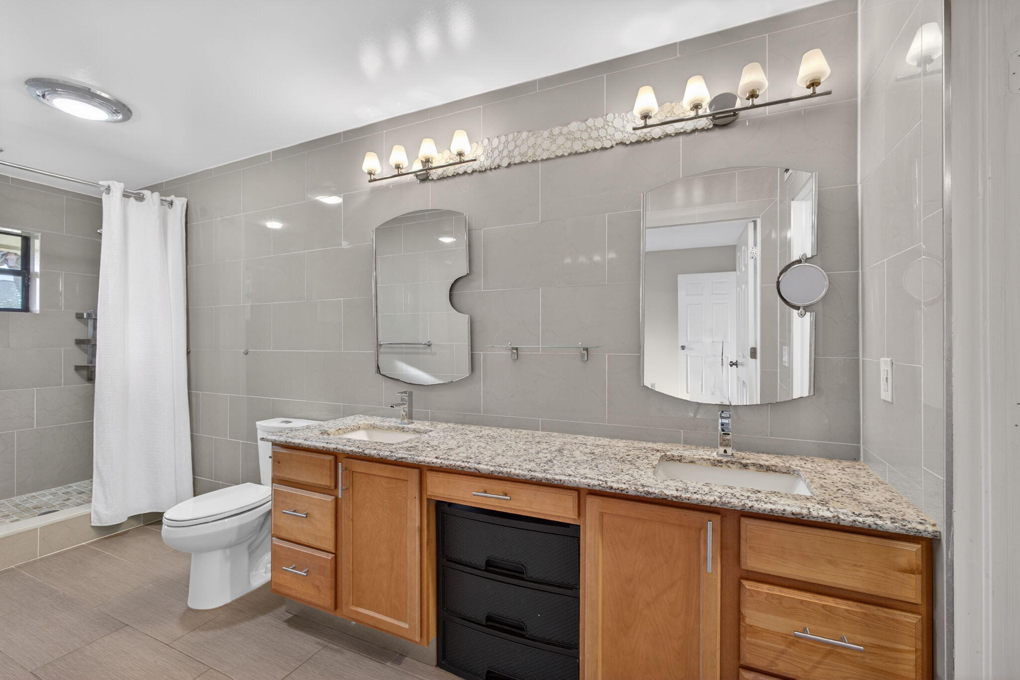 17137 Waterbend #204, Jupiter FL 33477