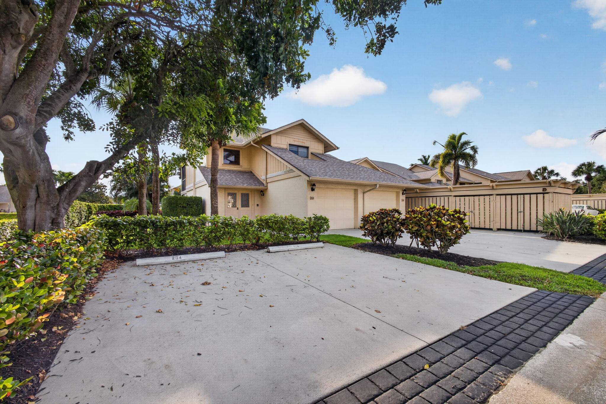 17137 Waterbend #204, Jupiter FL 33477