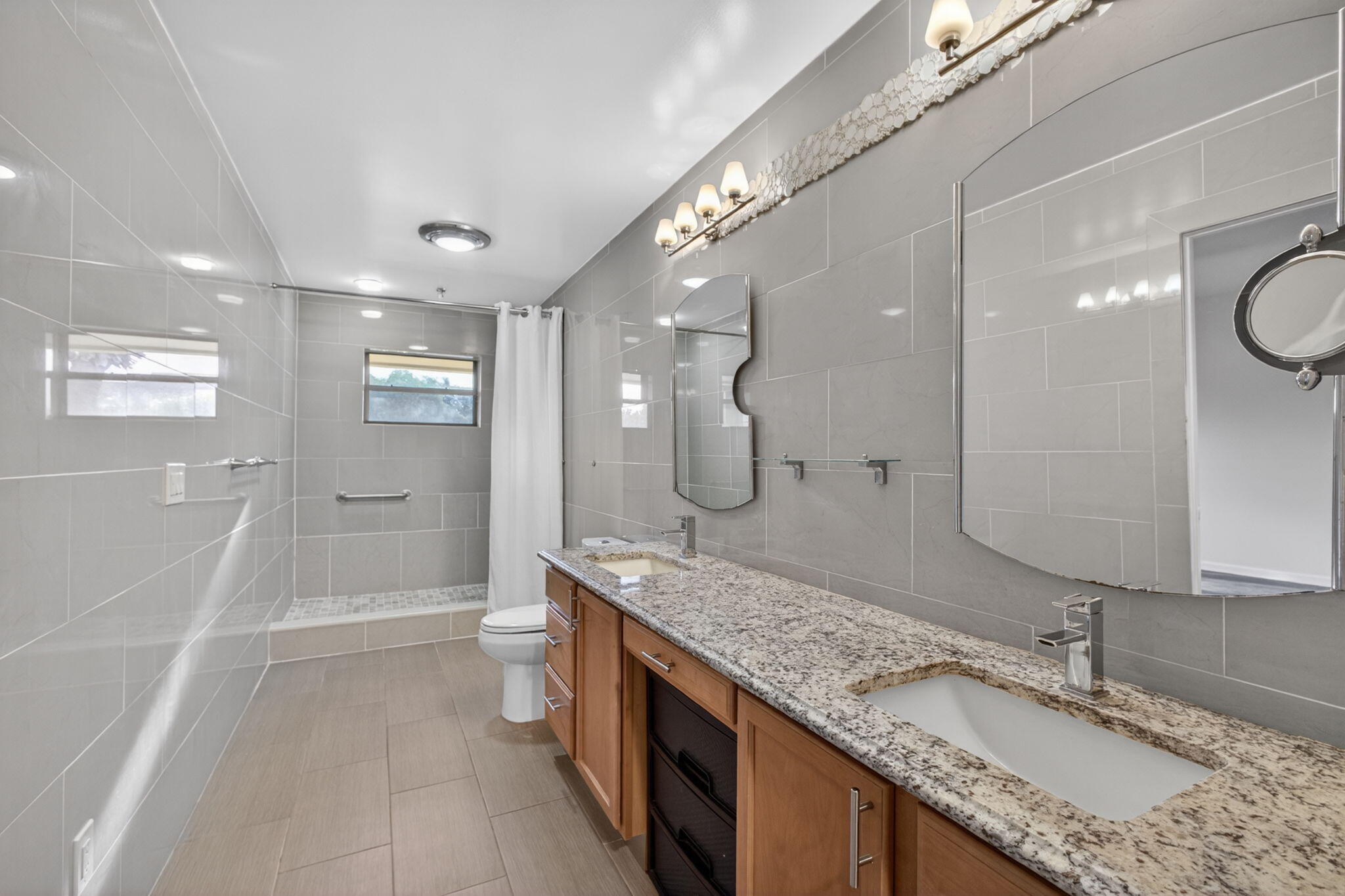 17137 Waterbend #204, Jupiter FL 33477