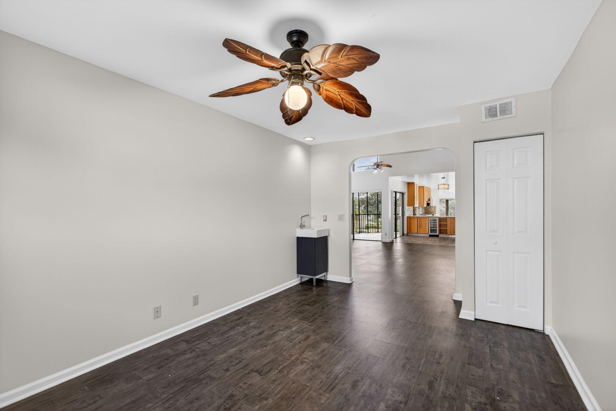 17137 Waterbend #204, Jupiter FL 33477