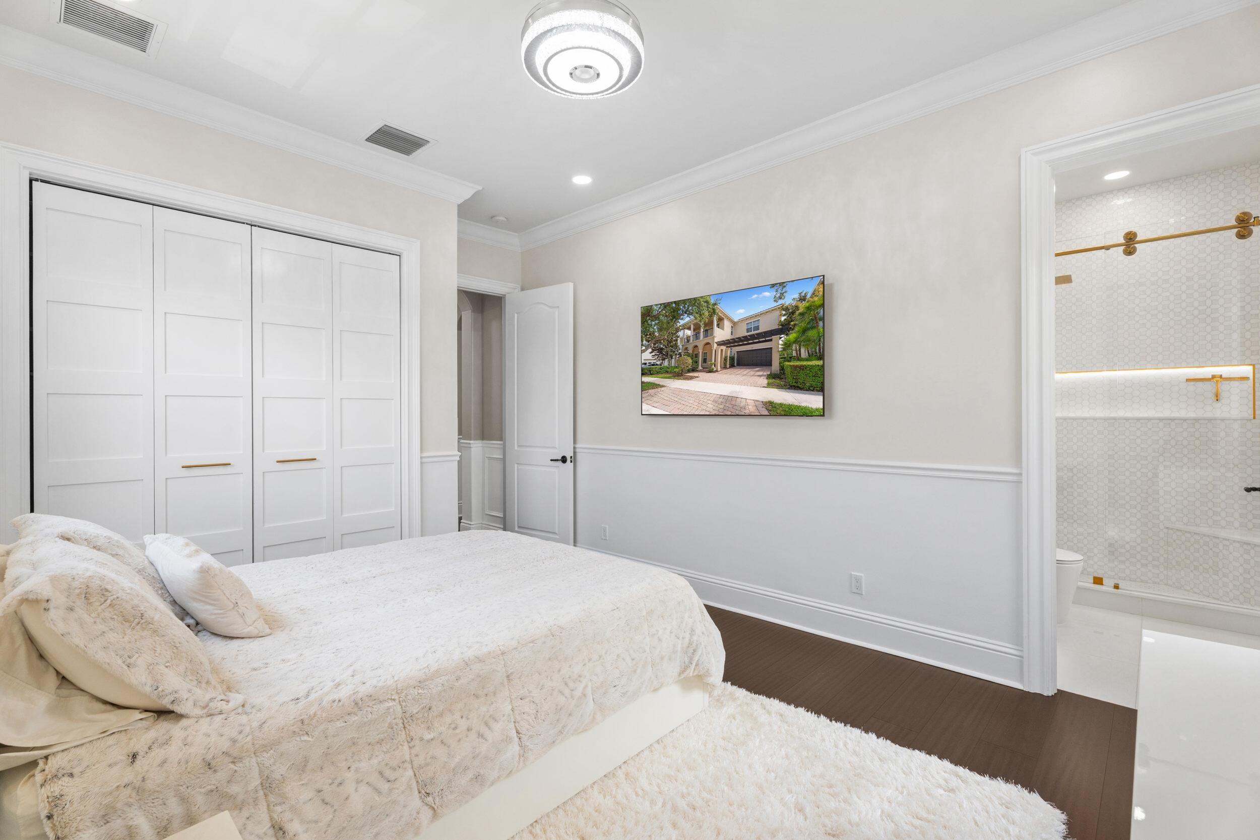 112 Tulip Tree, Jupiter FL 33458