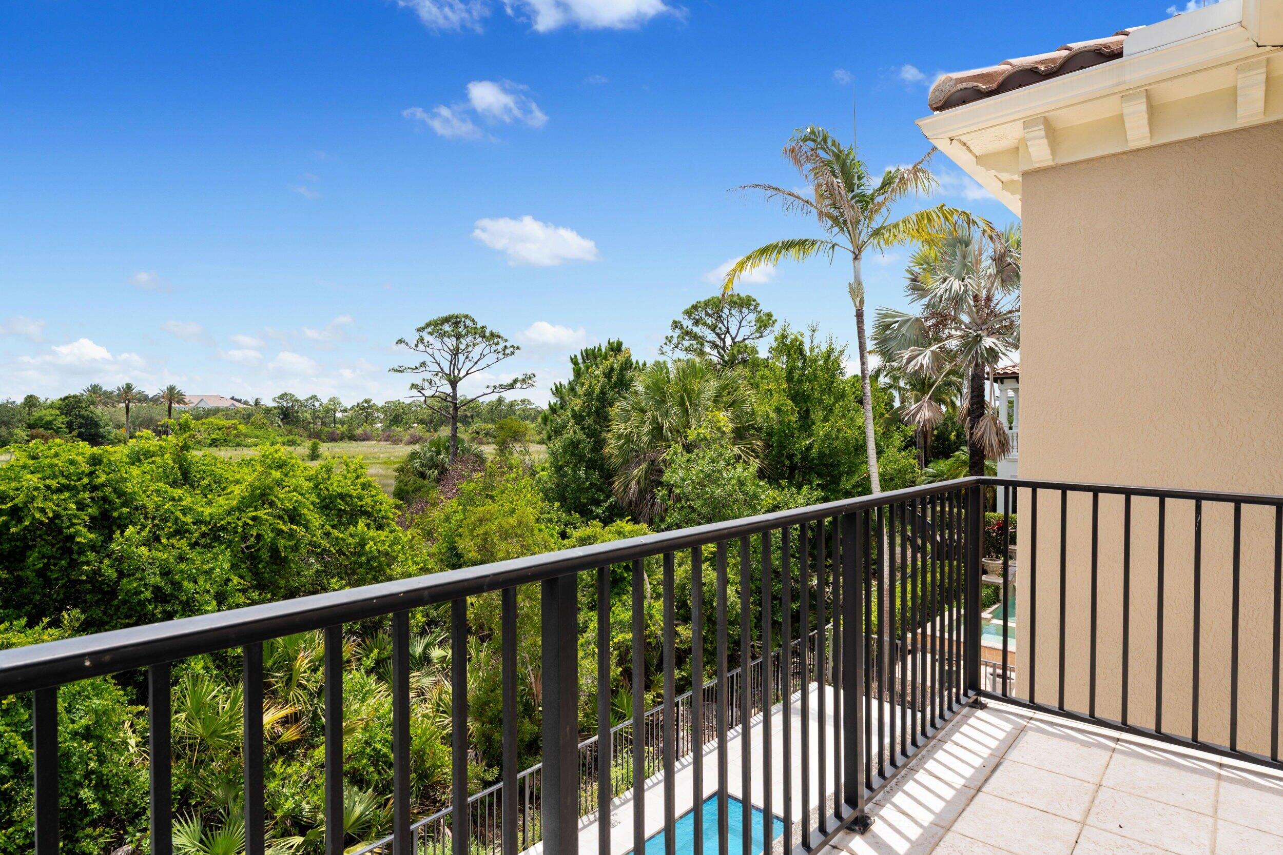 112 Tulip Tree, Jupiter FL 33458