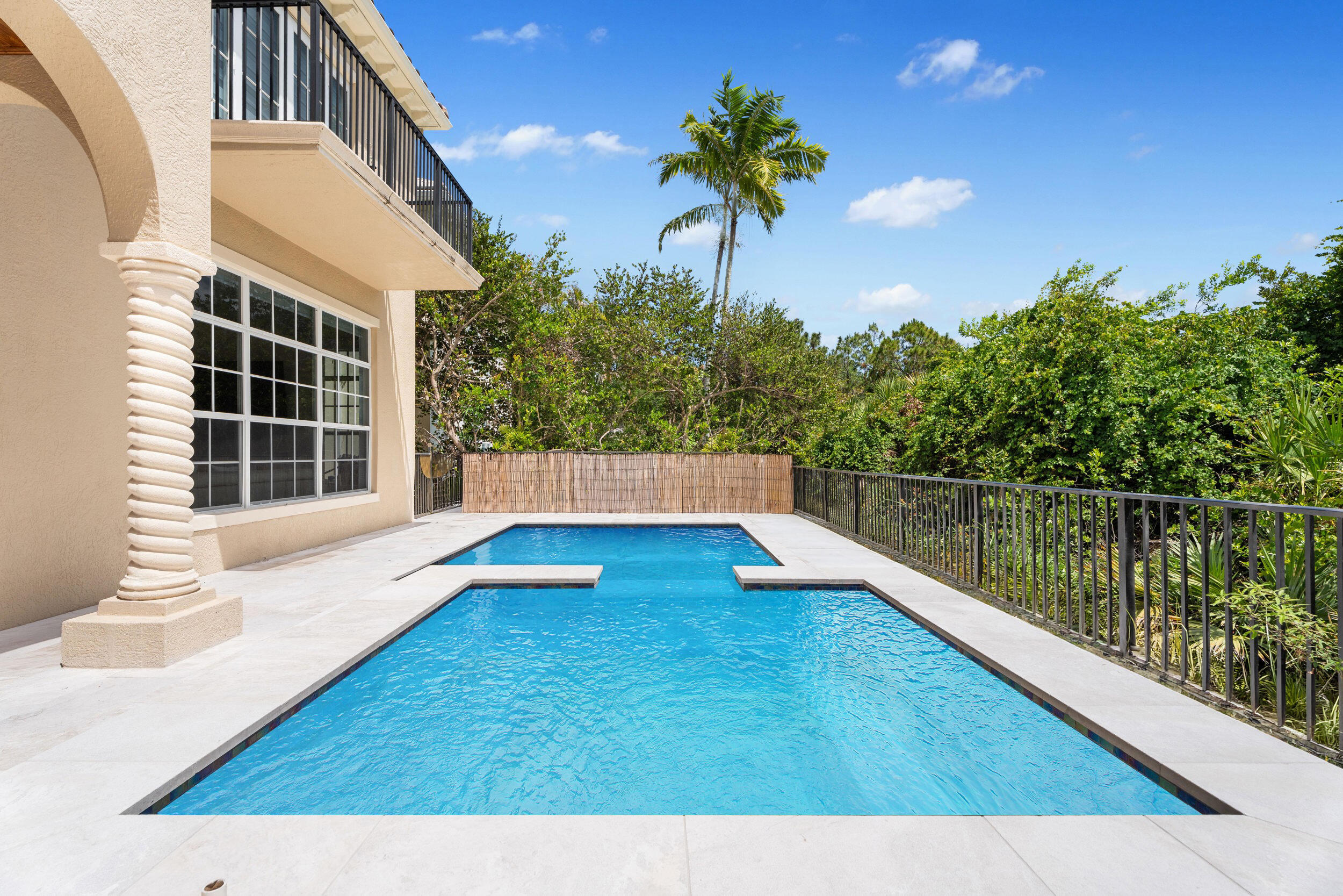 112 Tulip Tree, Jupiter FL 33458