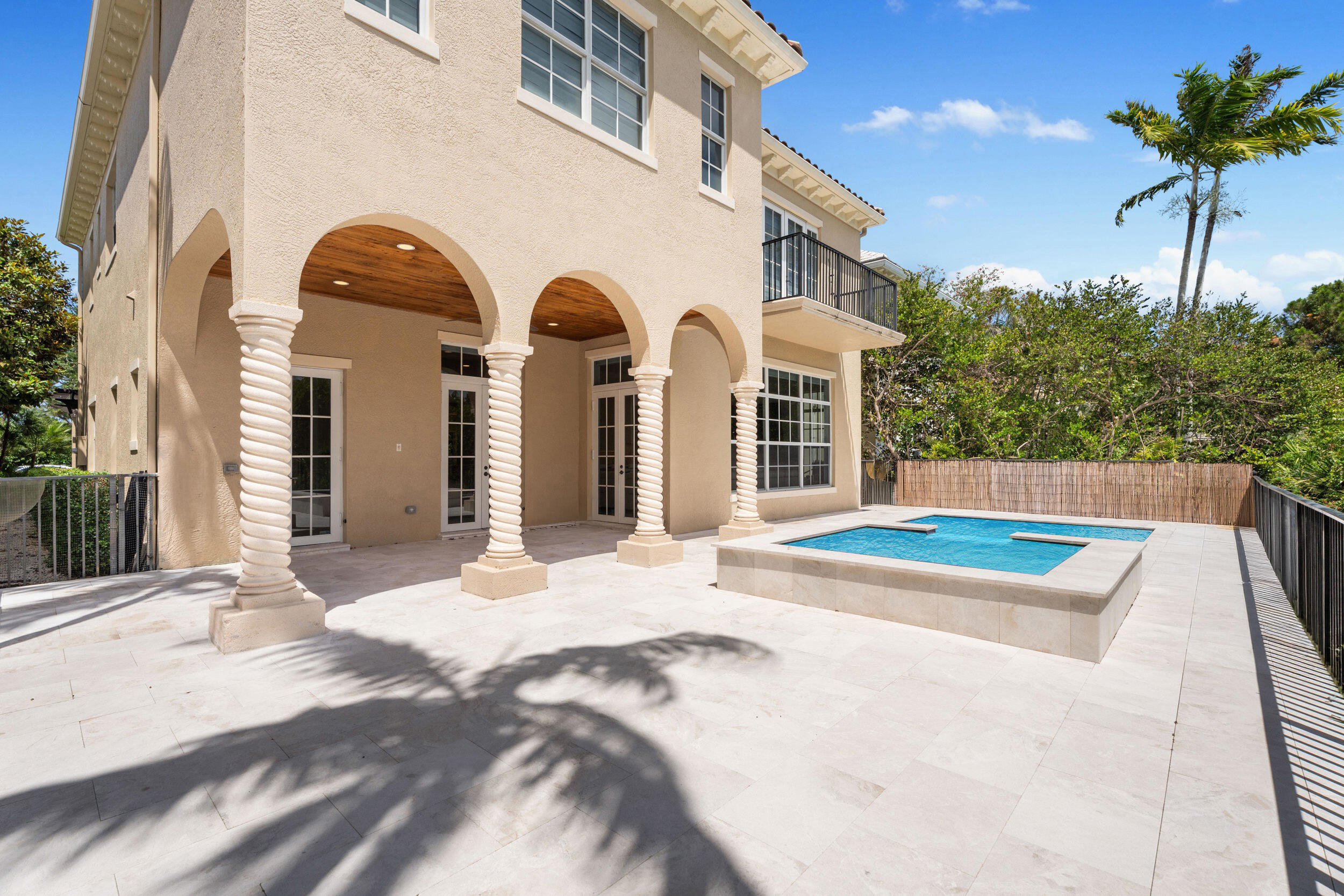 112 Tulip Tree, Jupiter FL 33458