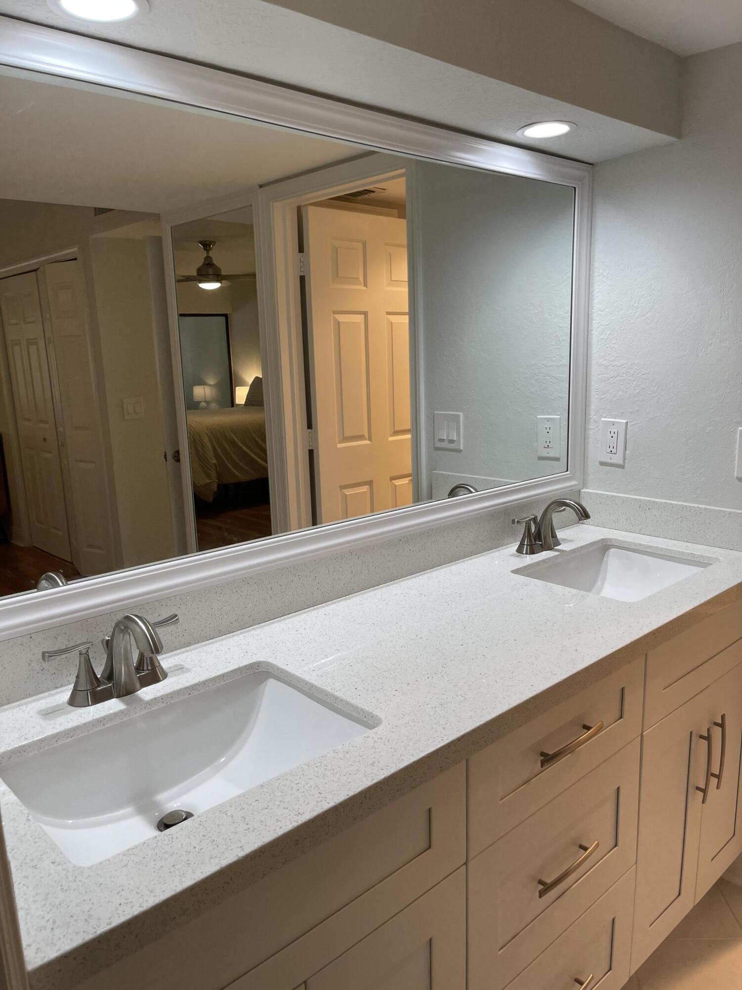 1660 Twelve Oaks #203, North Palm Beach FL 33408