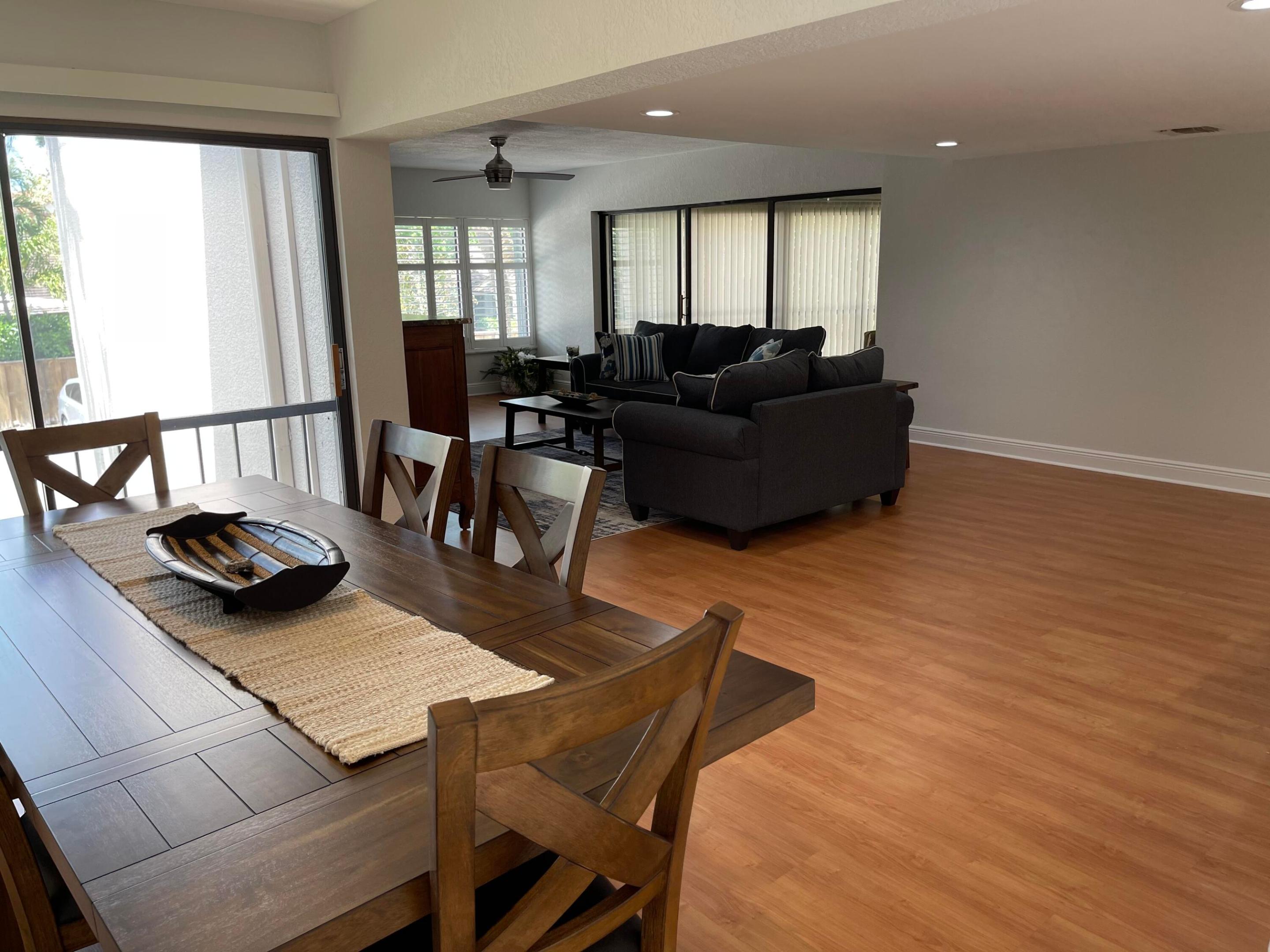 1660 Twelve Oaks #203, North Palm Beach FL 33408