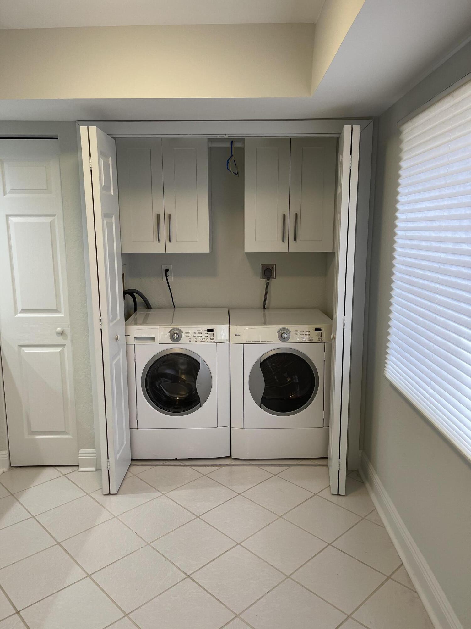 1660 Twelve Oaks #203, North Palm Beach FL 33408