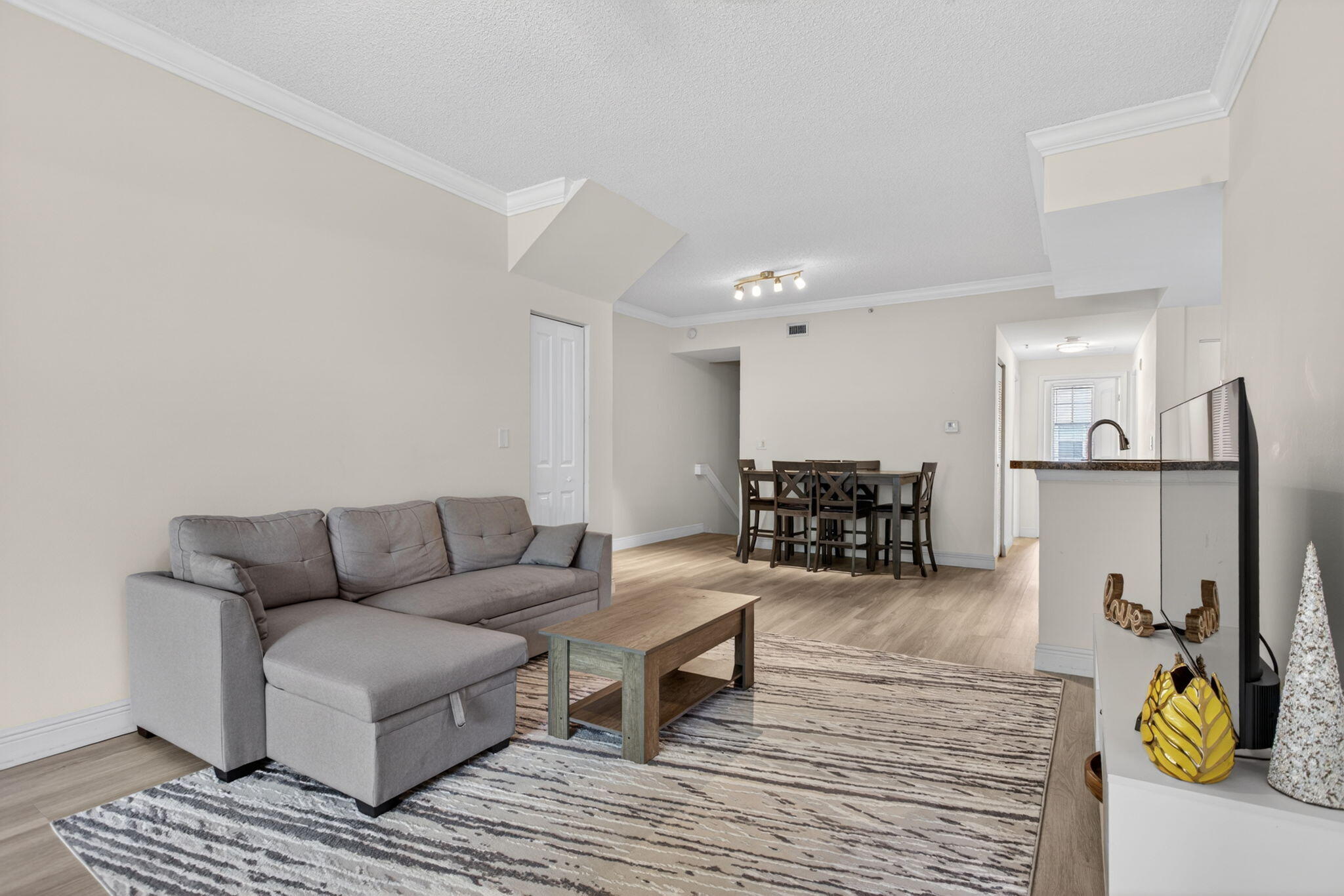 5880 W Sample #206, Coral Springs FL 33067