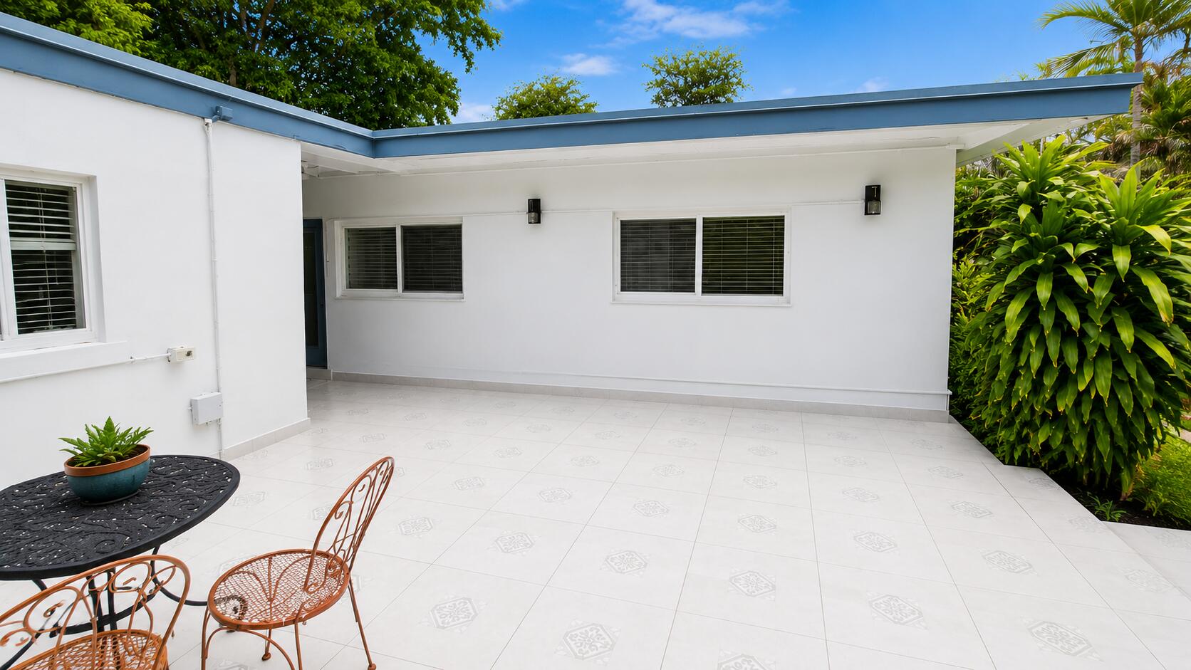 2130 NE 191st, North Miami Beach FL 33179
