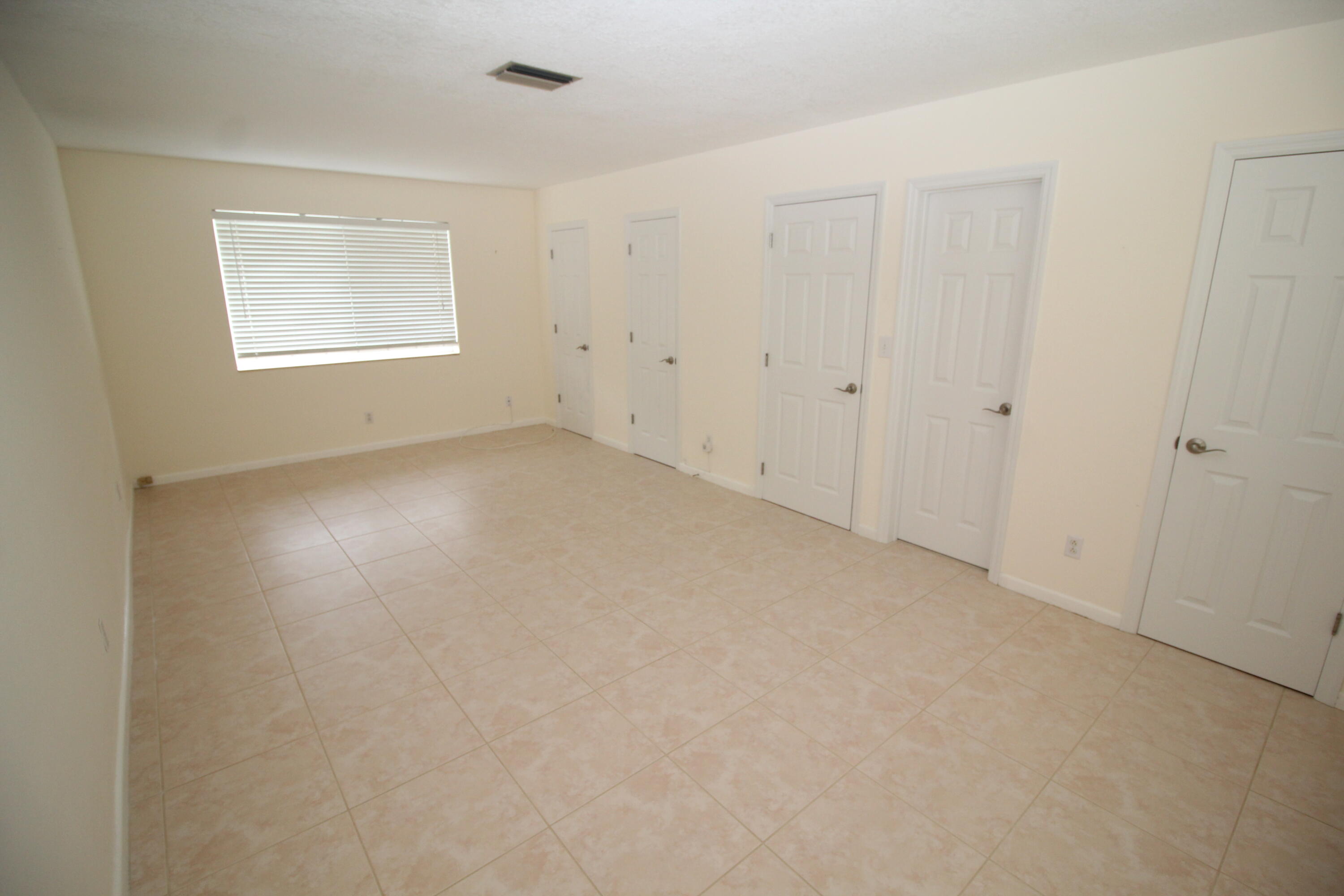 4454 W Tradewinds, Lauderdale By The Sea FL 33308