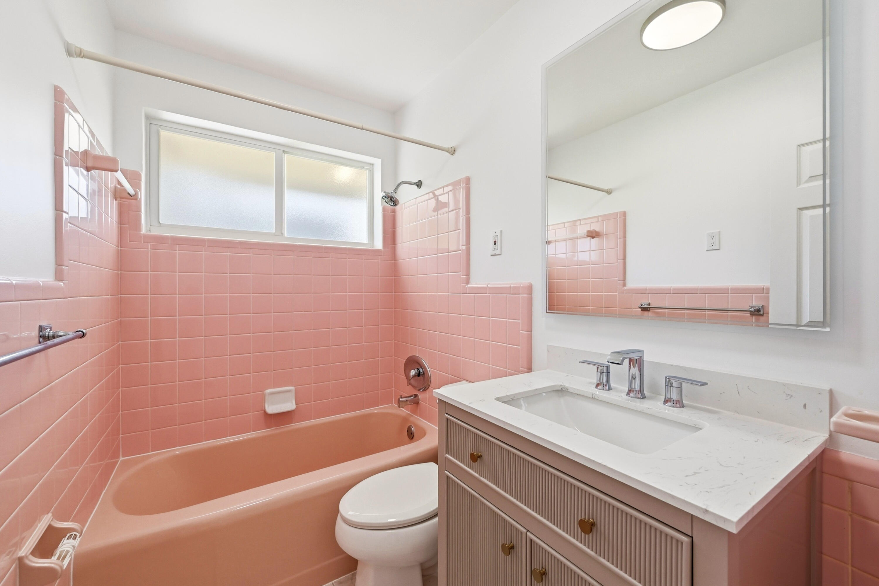 4454 W Tradewinds, Lauderdale By The Sea FL 33308