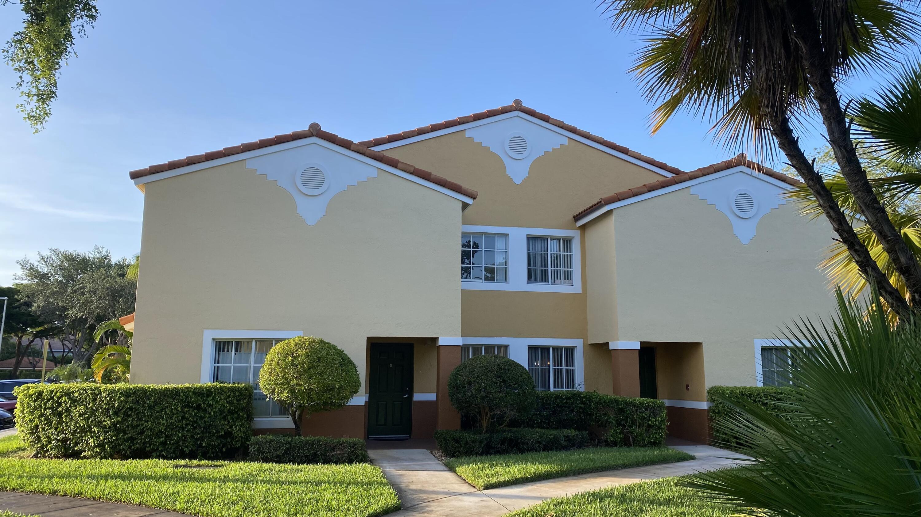 117 Yacht Club #111, Hypoluxo FL 33462