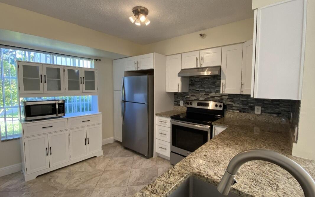 117 Yacht Club #111, Hypoluxo FL 33462