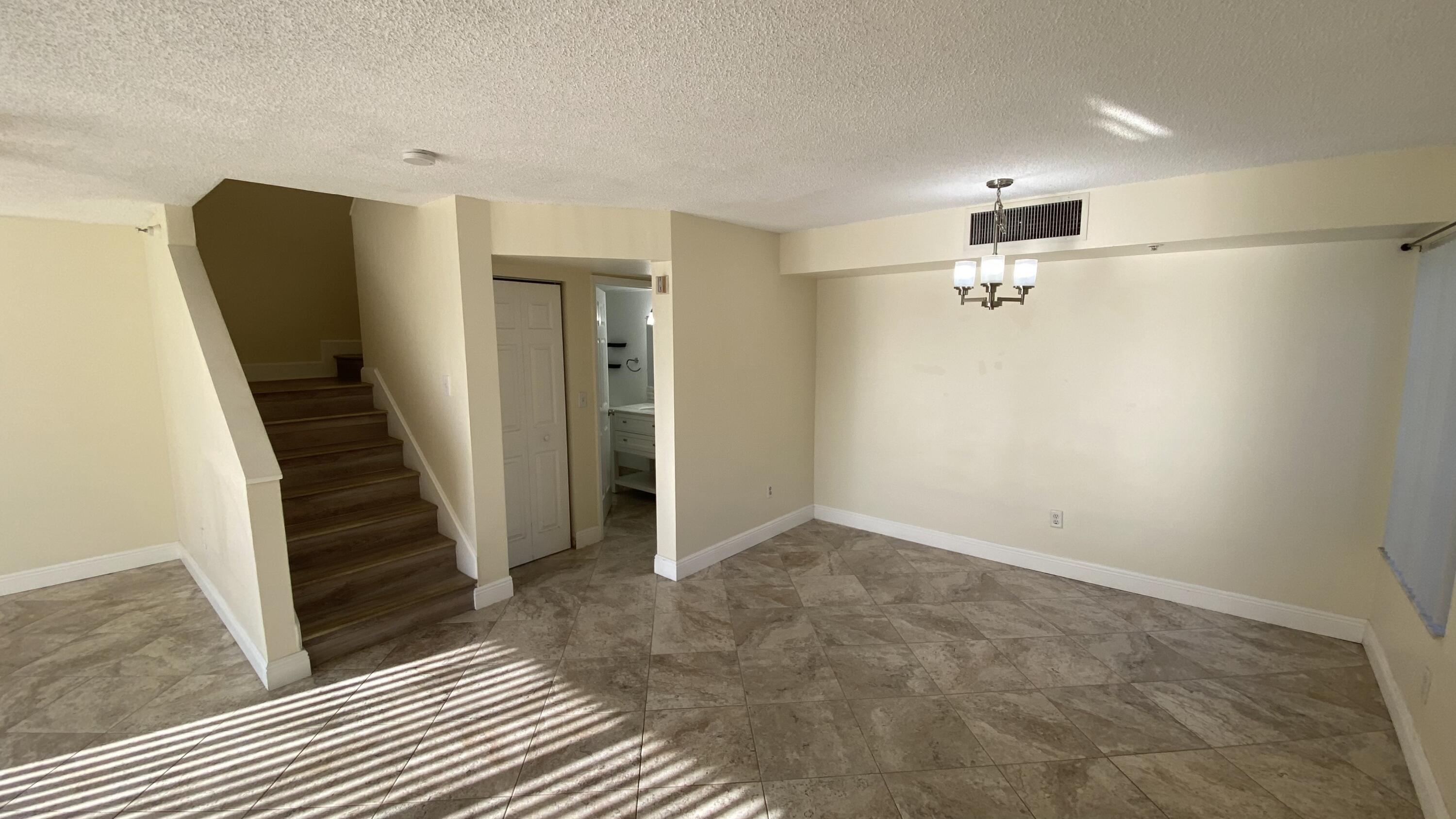 117 Yacht Club #111, Hypoluxo FL 33462