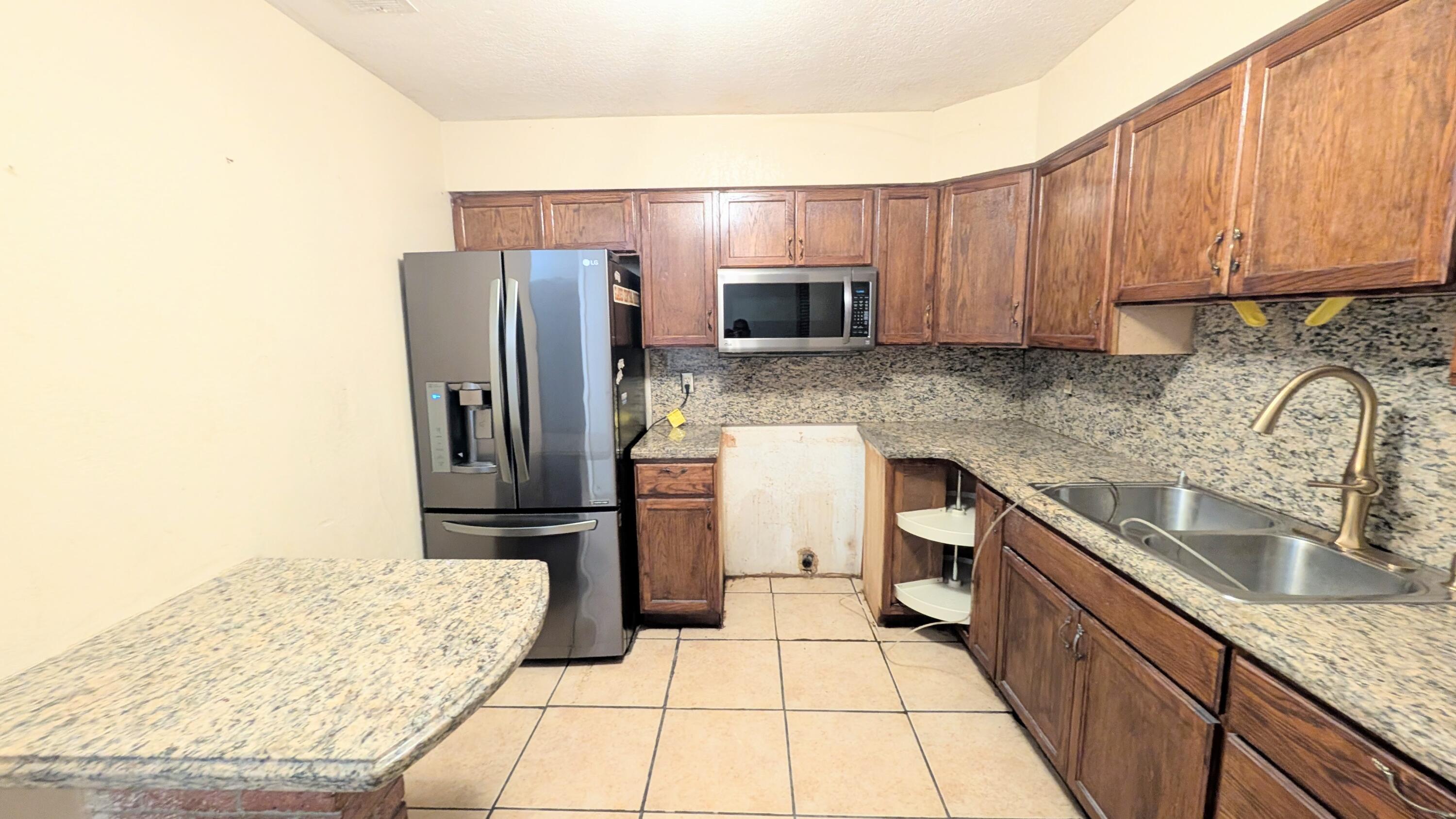 455 Janice, South Bay FL 33493