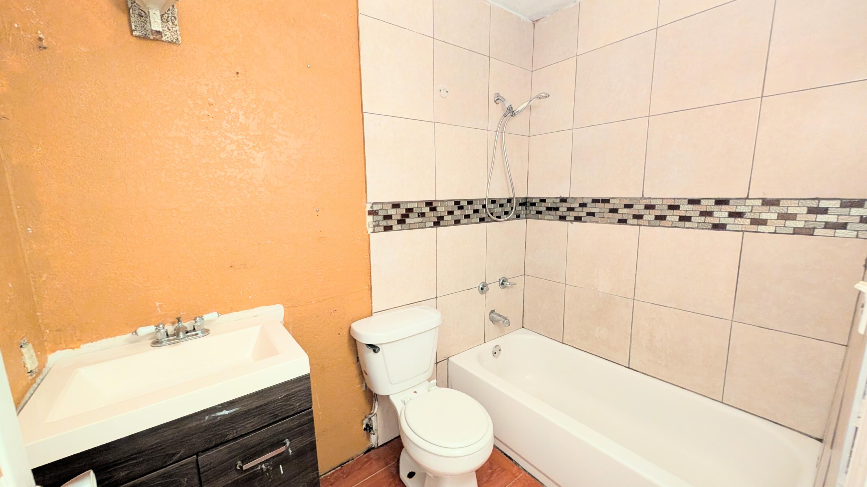 455 Janice, South Bay FL 33493
