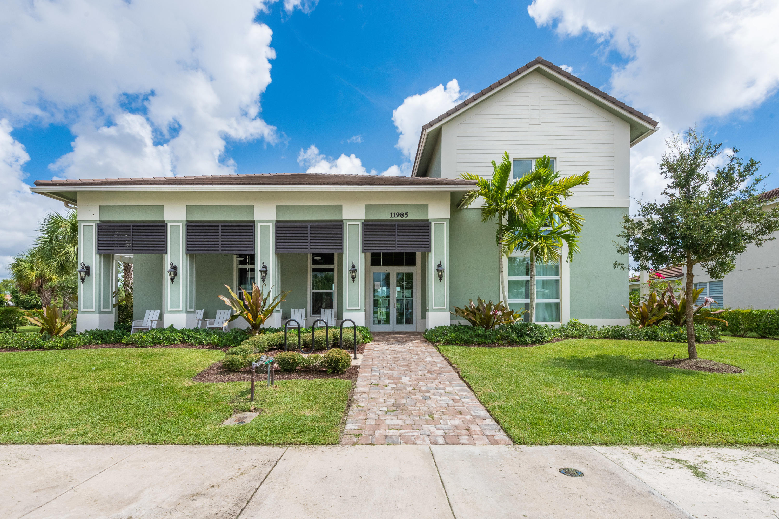 63 Dogwood, Royal Palm Beach FL 33411
