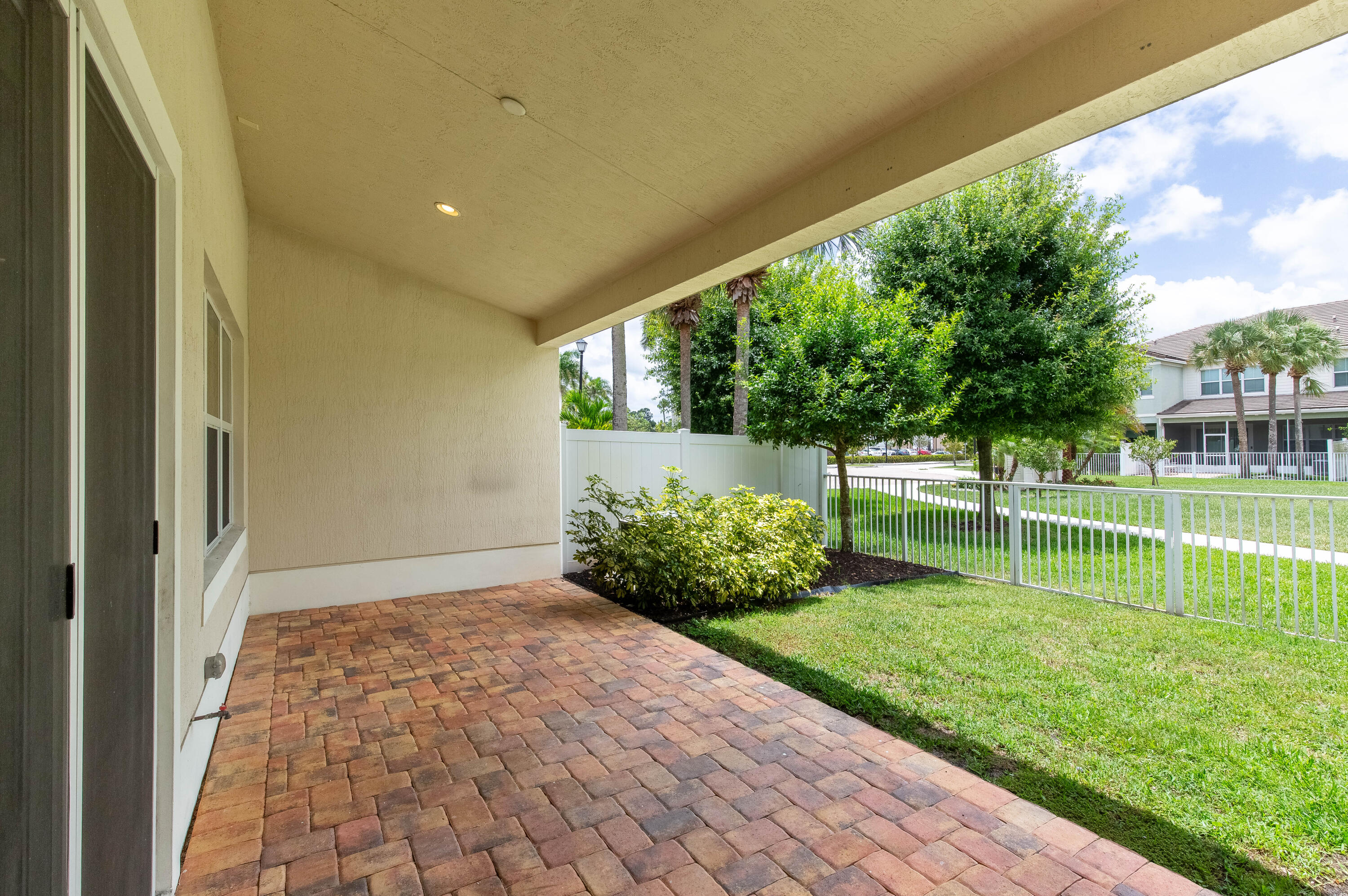 63 Dogwood, Royal Palm Beach FL 33411