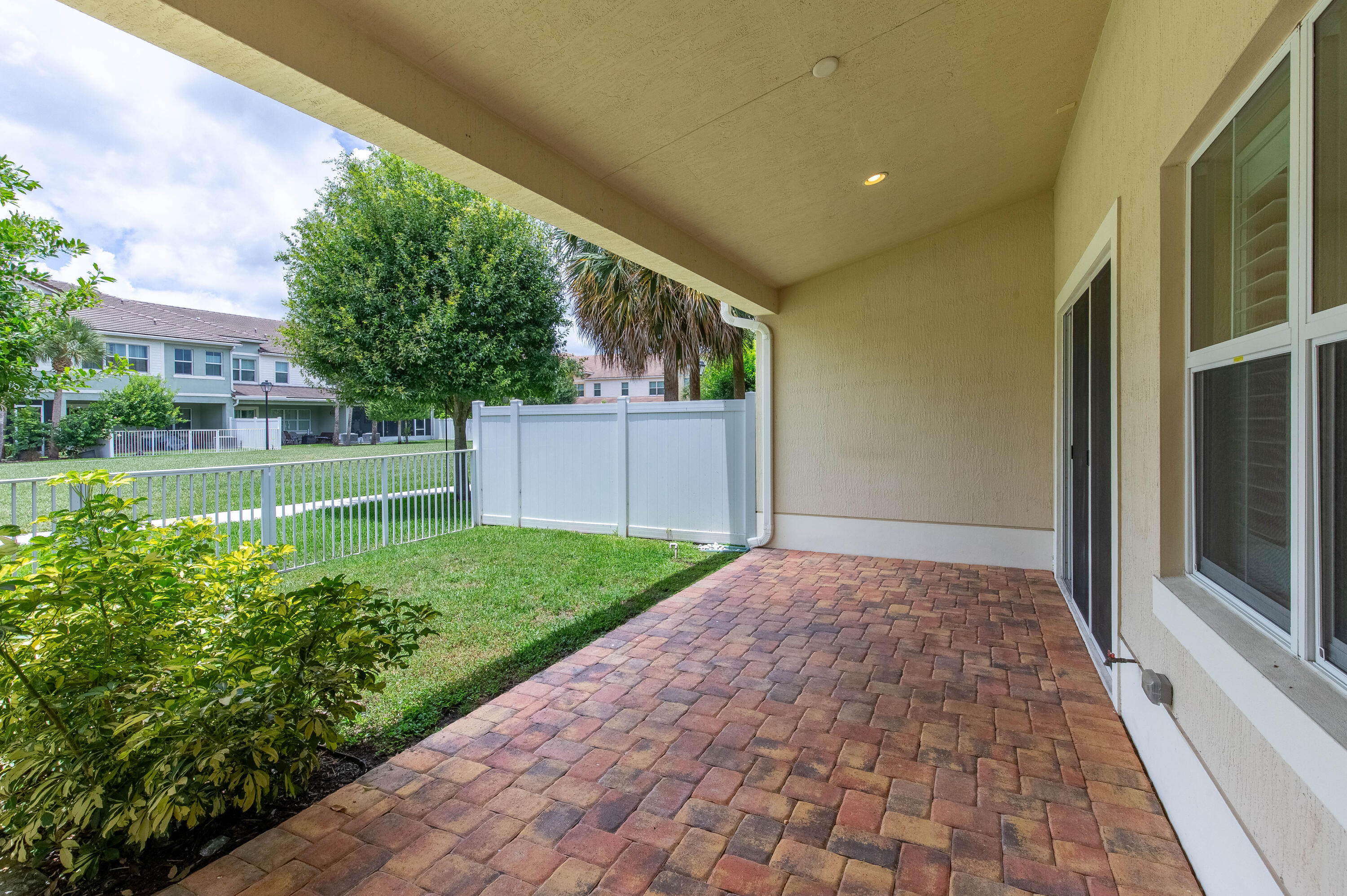 63 Dogwood, Royal Palm Beach FL 33411