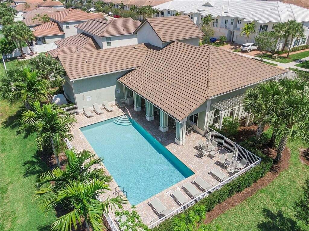 63 Dogwood, Royal Palm Beach FL 33411