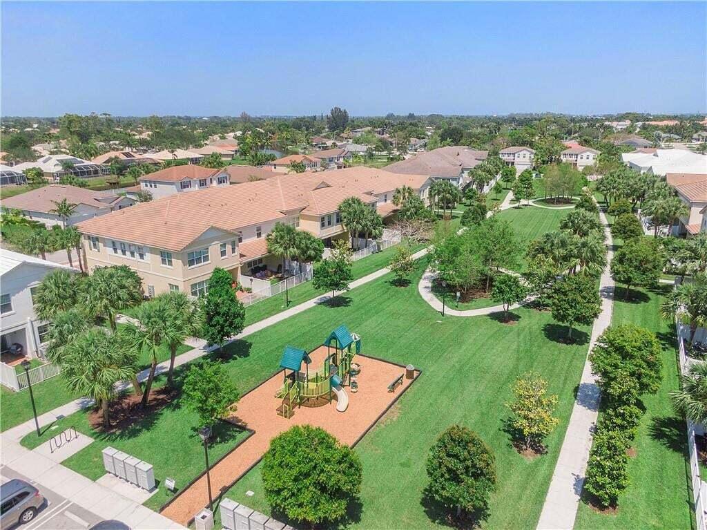 63 Dogwood, Royal Palm Beach FL 33411