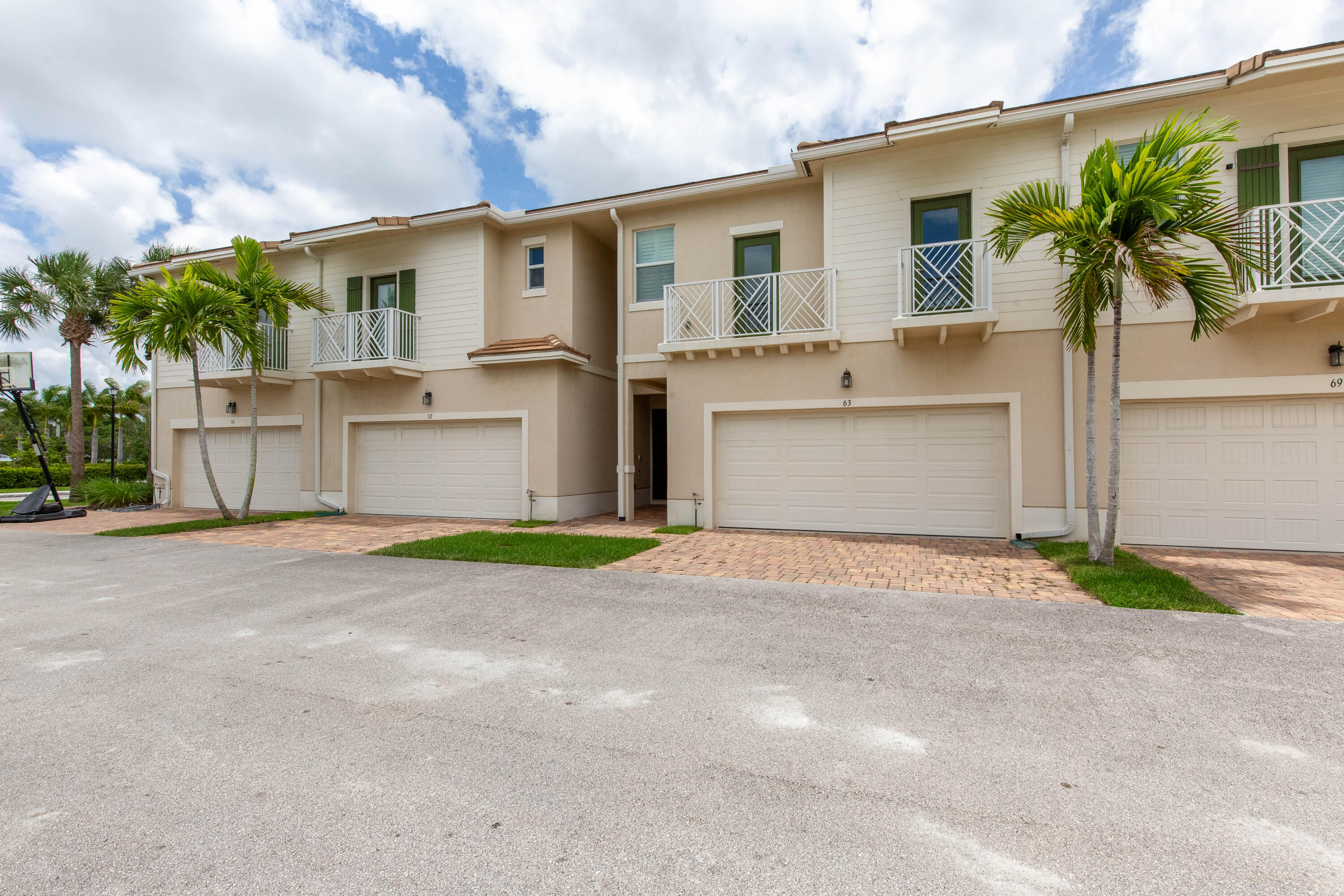 63 Dogwood, Royal Palm Beach FL 33411