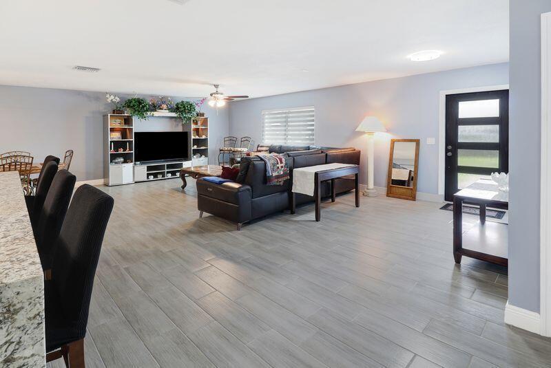 615 NE 15th, Boynton Beach FL 33435