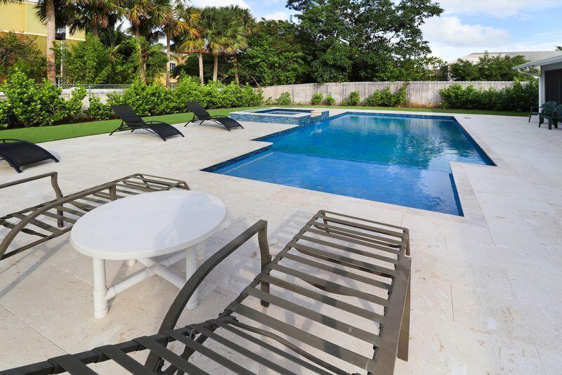 615 NE 15th, Boynton Beach FL 33435