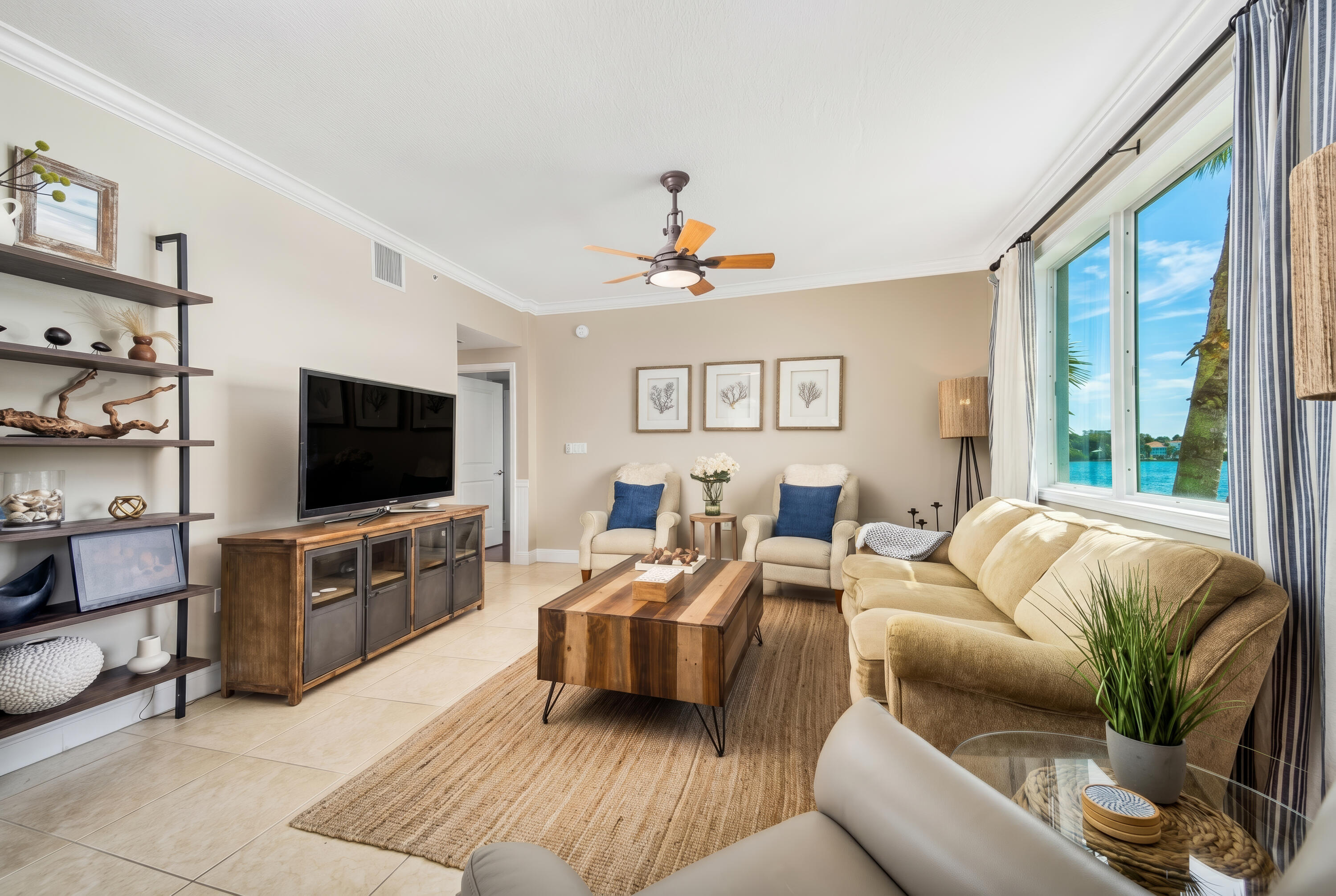 875 NW Flagler #203, Stuart FL 34994