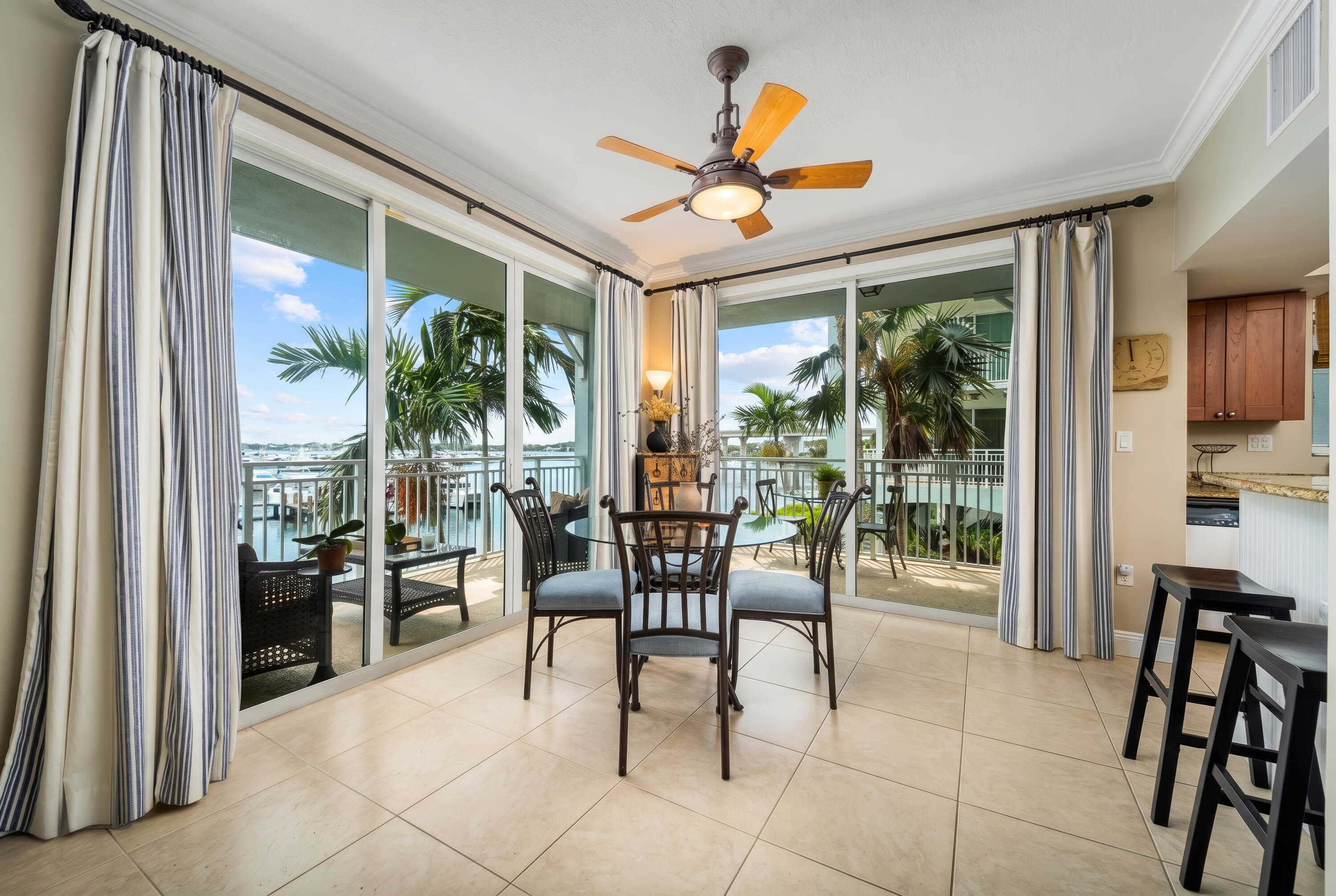 875 NW Flagler #203, Stuart FL 34994